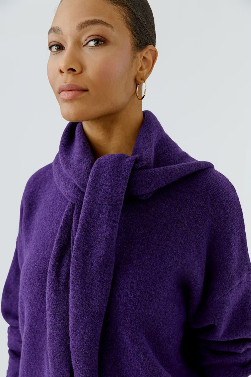 Triangle scarf in ultra violet