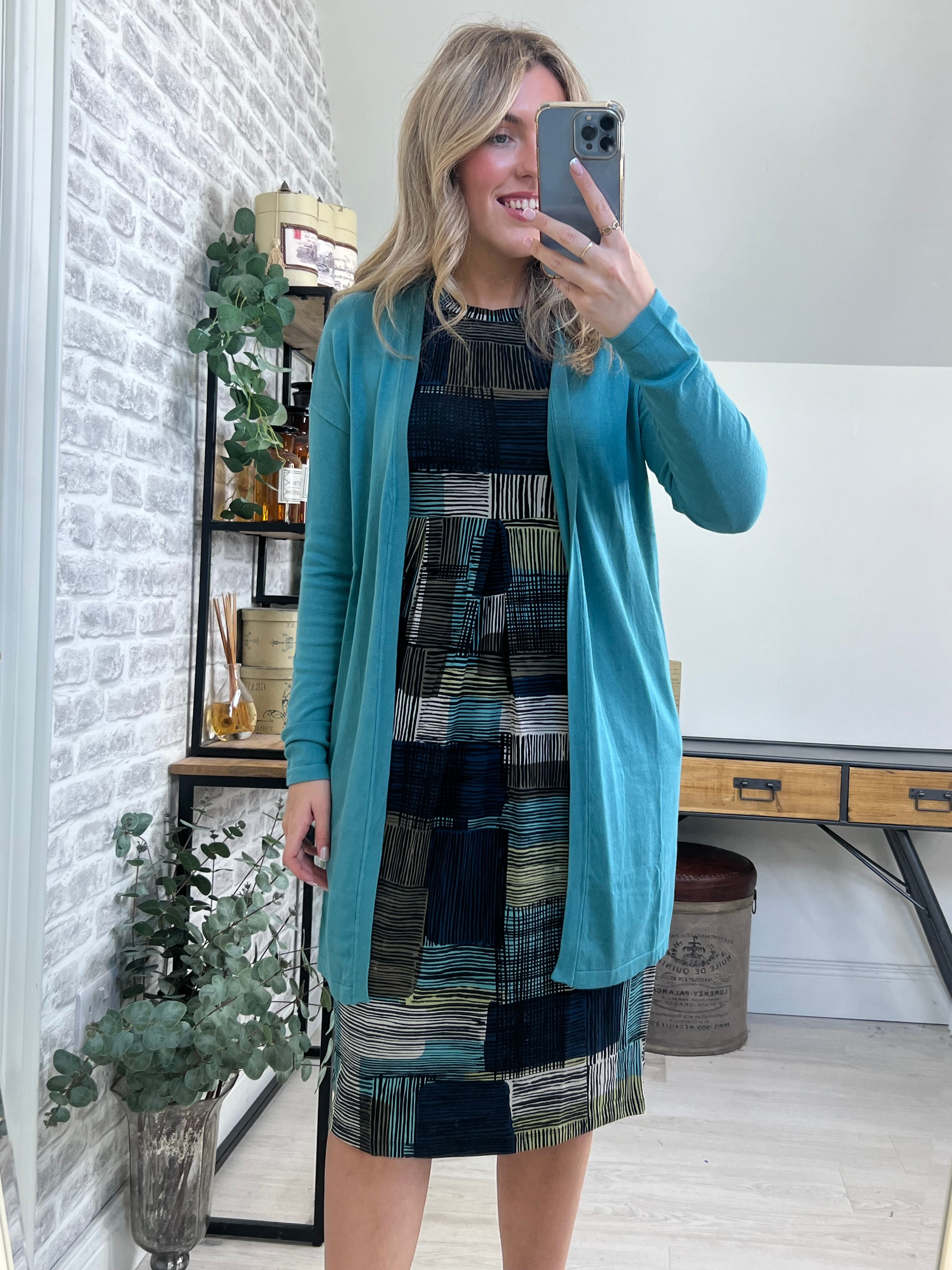 Masai Lon Cardigan In Teal