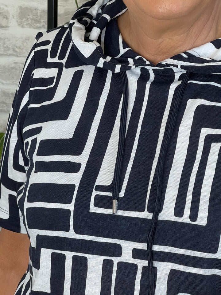 Cecil Geometric Print Hoodie In Universal Blue
