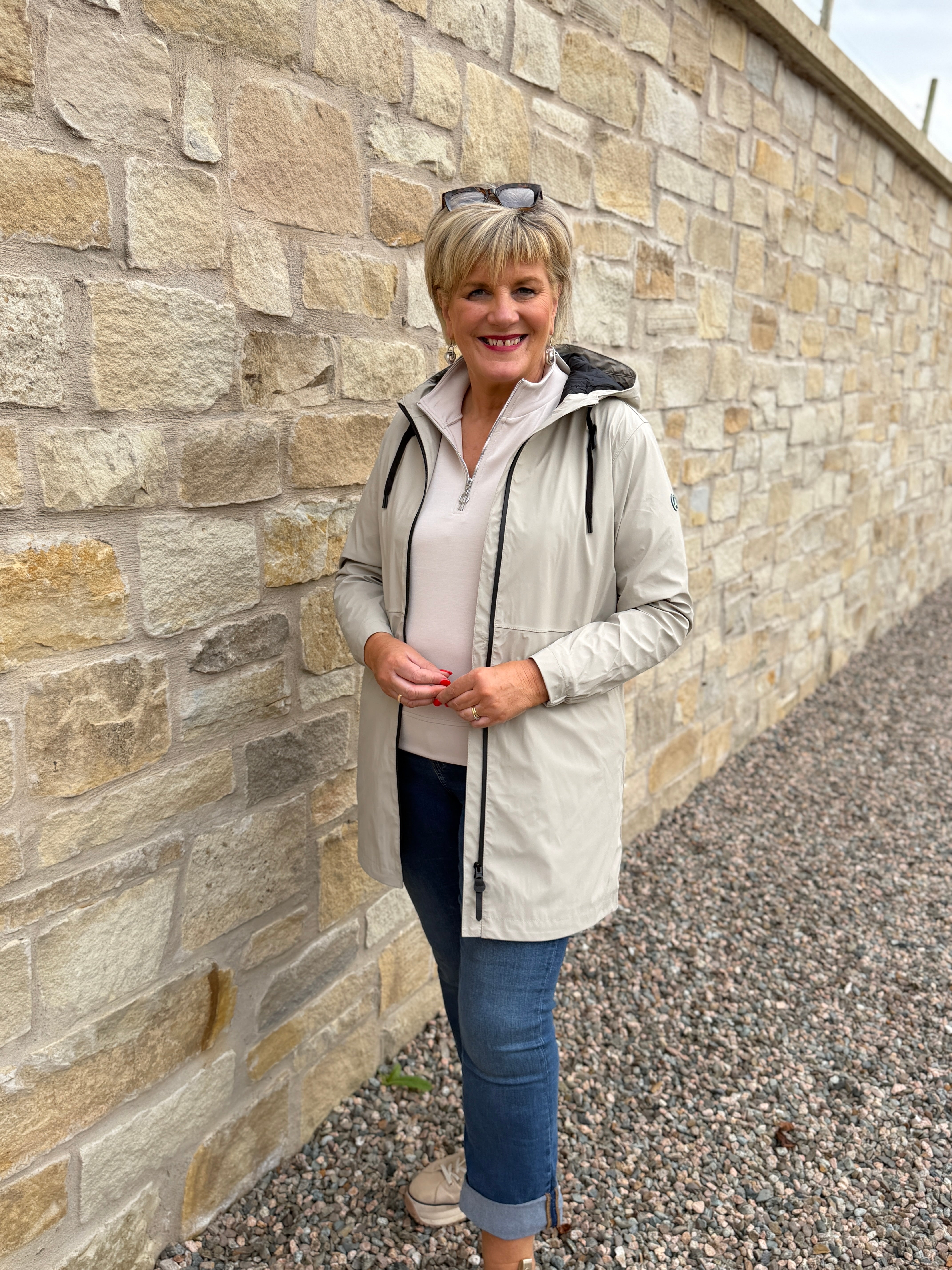 vand raincoat in Stone Grey