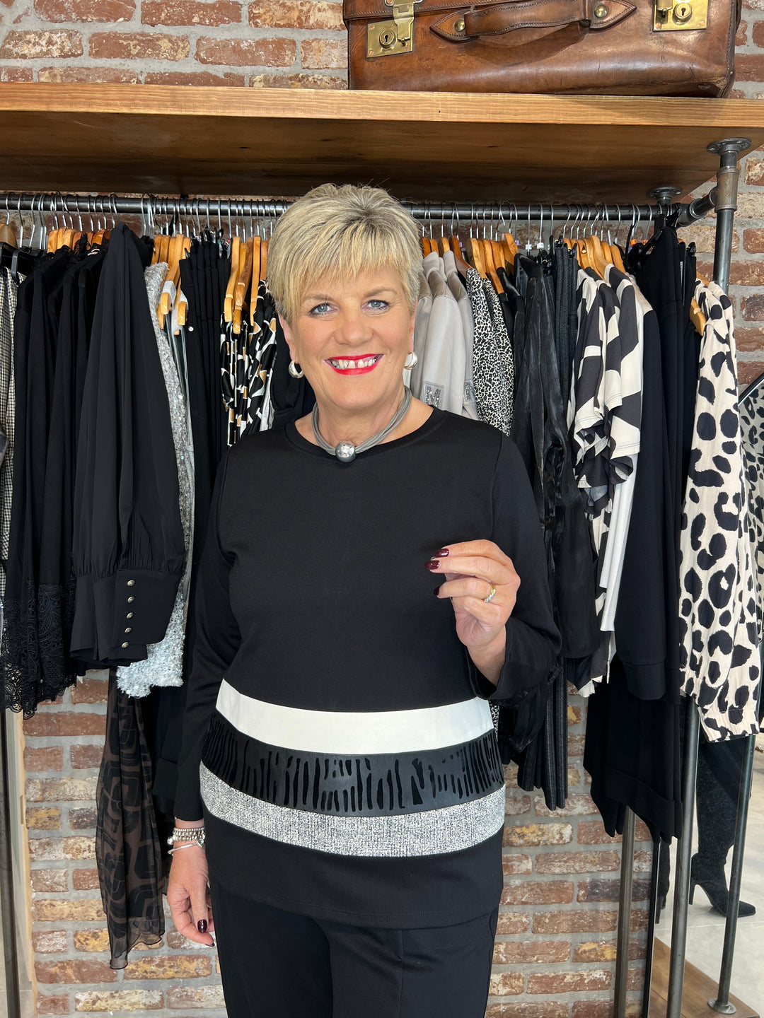 PERUZZI Multi Stripe Top In Black & Beige