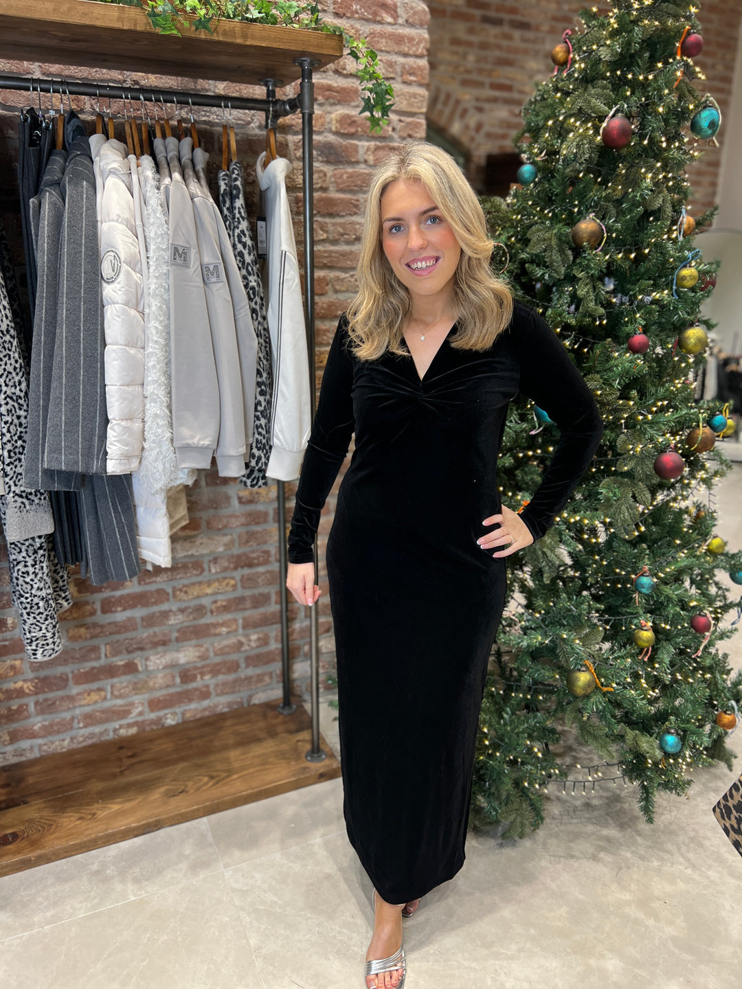 Culture Velour Dress In Black