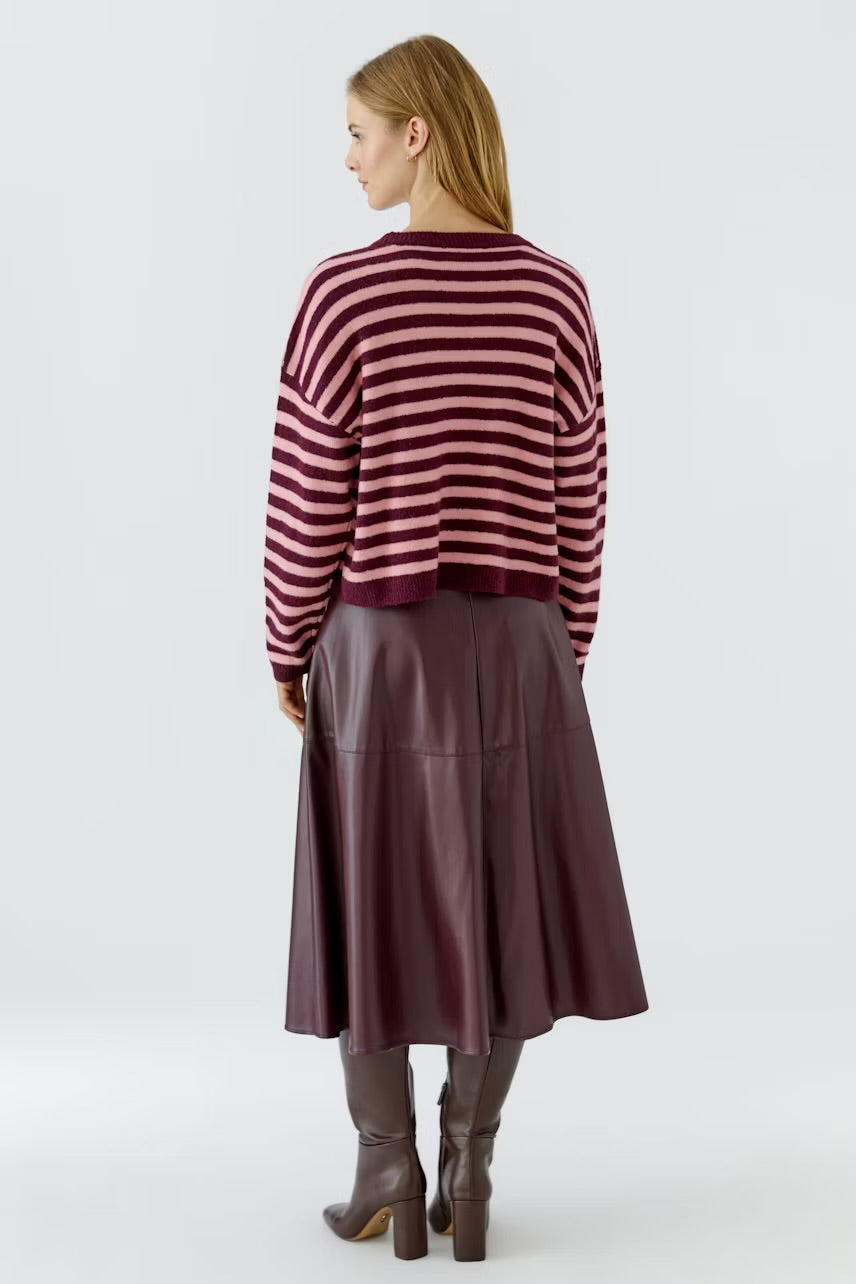 Striped pullover in dark red