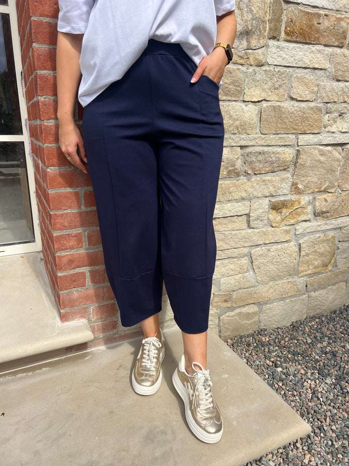 Peruzzi Slouch Trousers In Navy