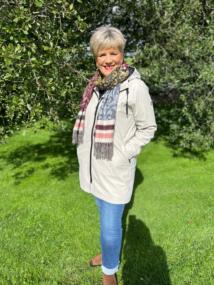 Tanta vand raincoat in Stone Grey