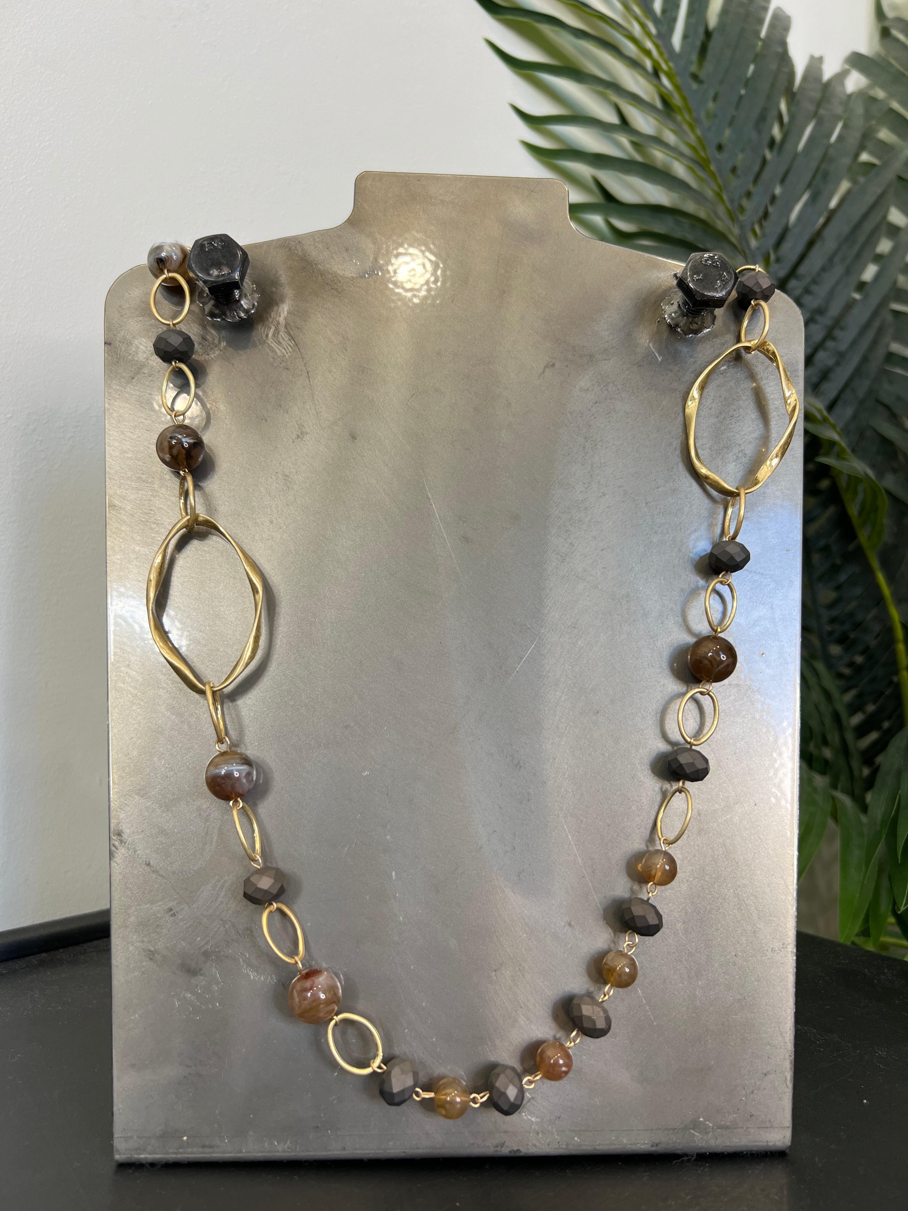 Eliza Gracious Beaded Necklace In Brown