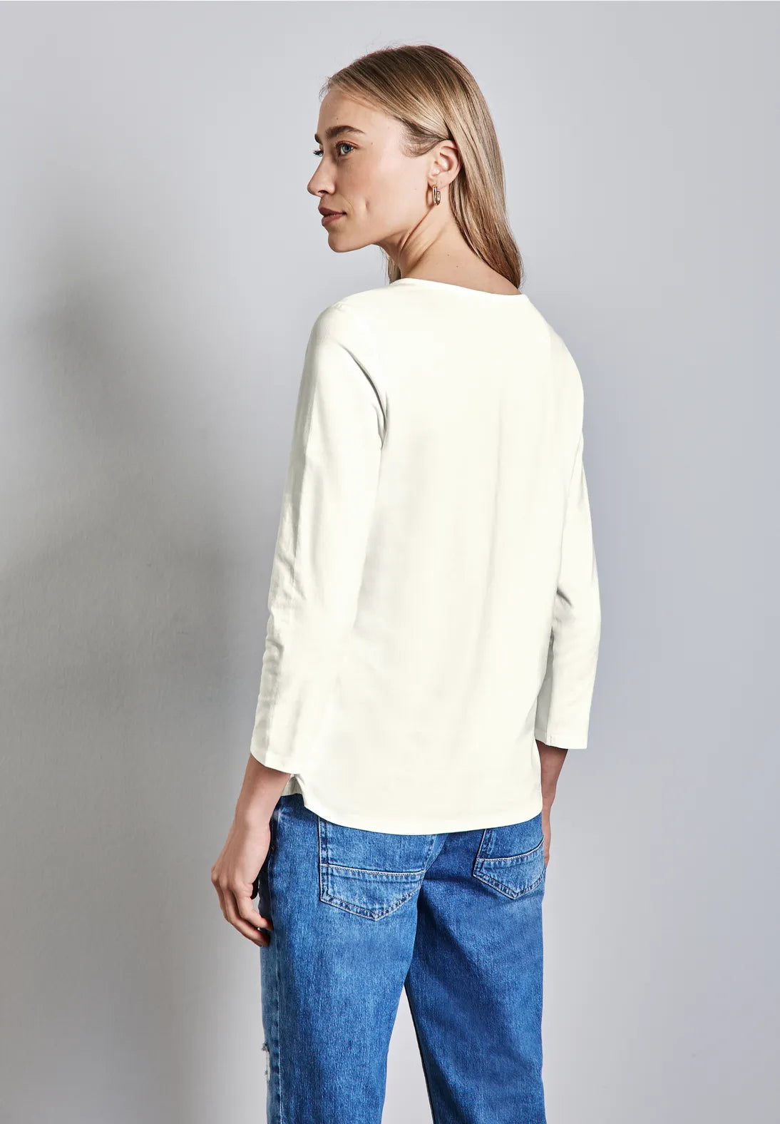 Street One Top With Gathering In Off White