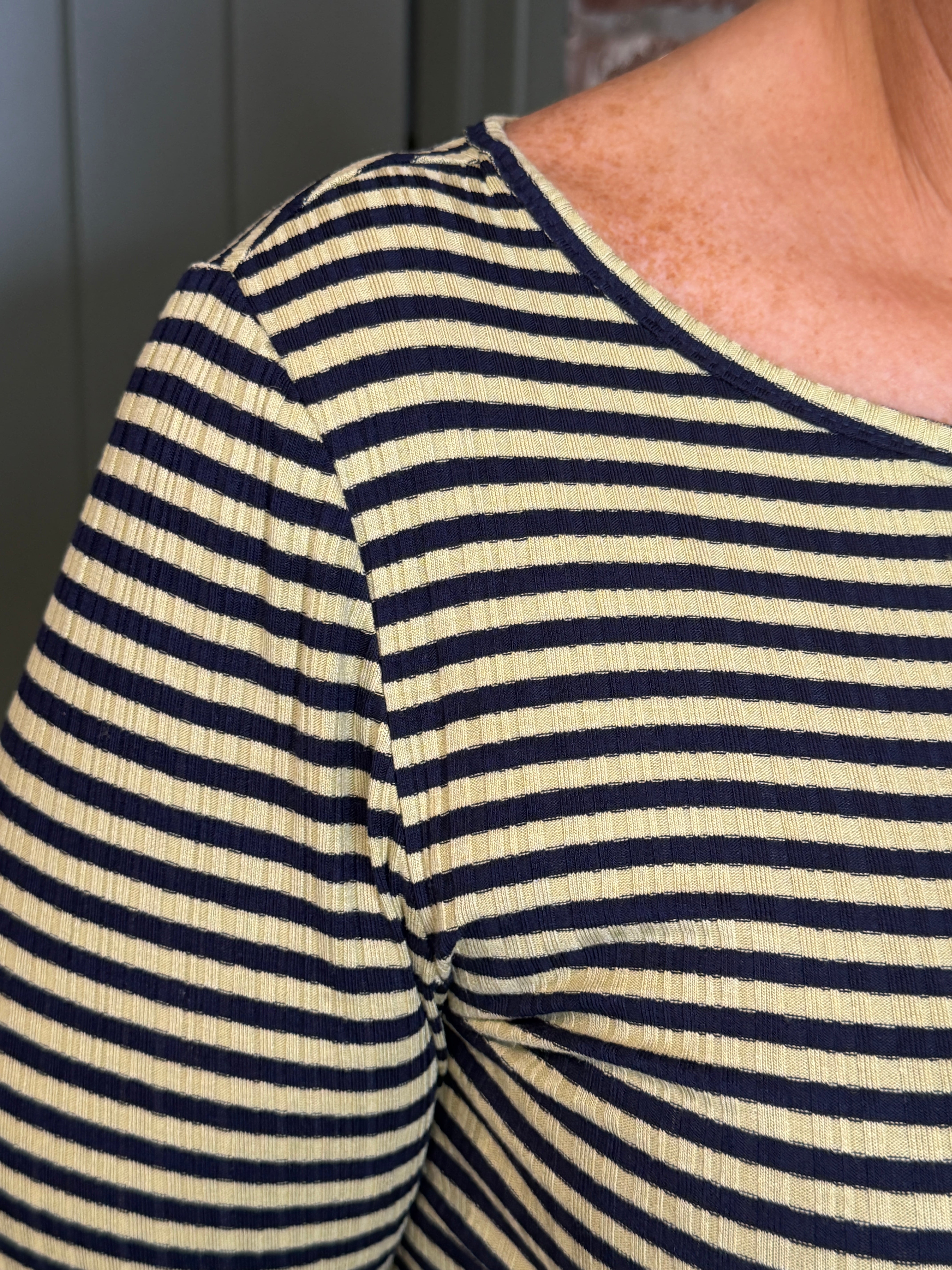 striped top in Navy & lime