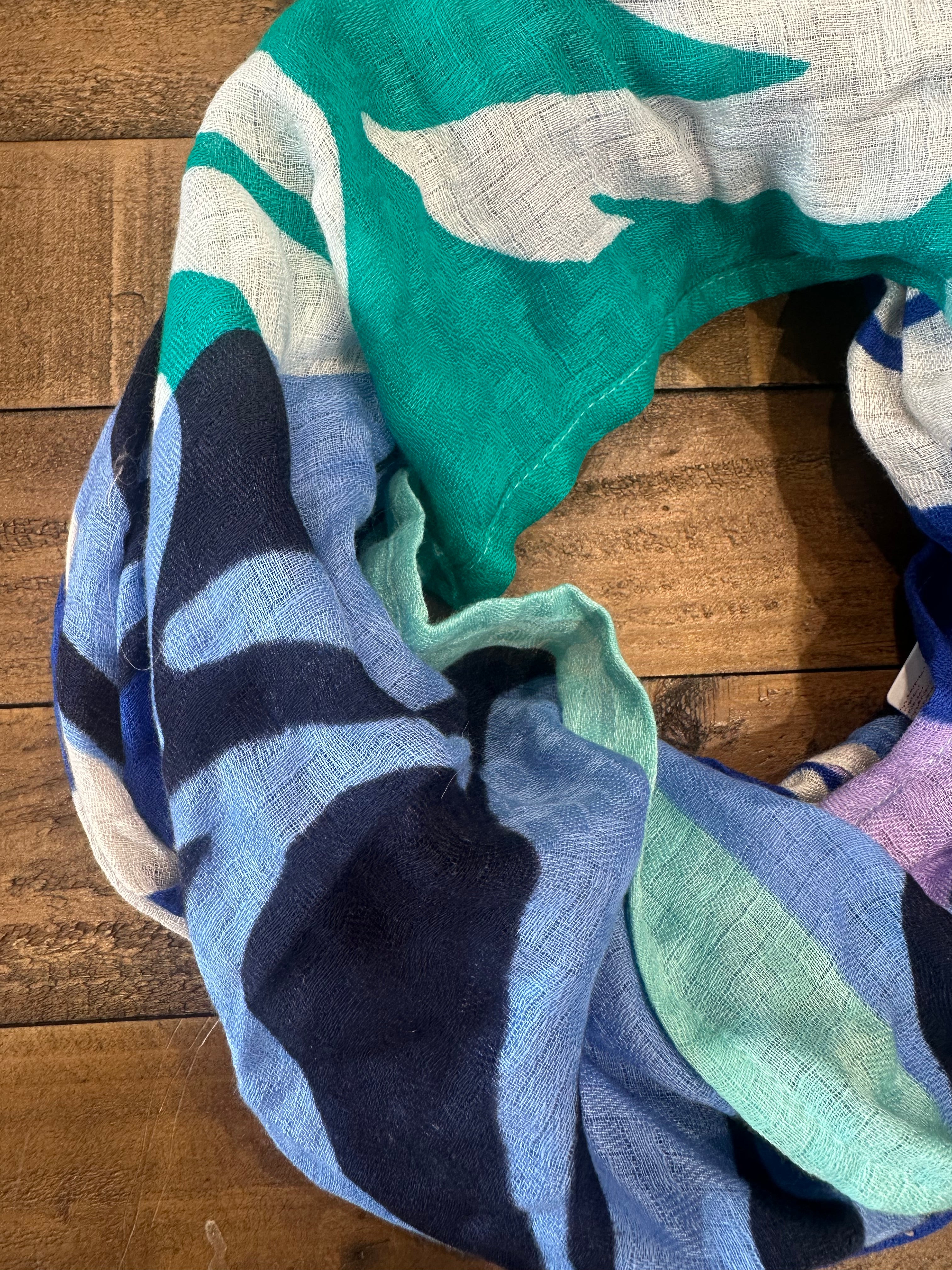 Cecil Print Wooven Loop Snood In multi