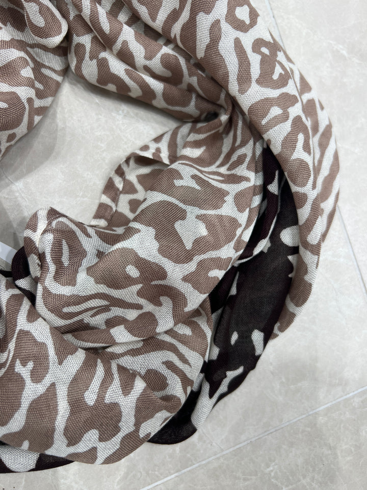 Cecil Print Loop Snood In Taupe