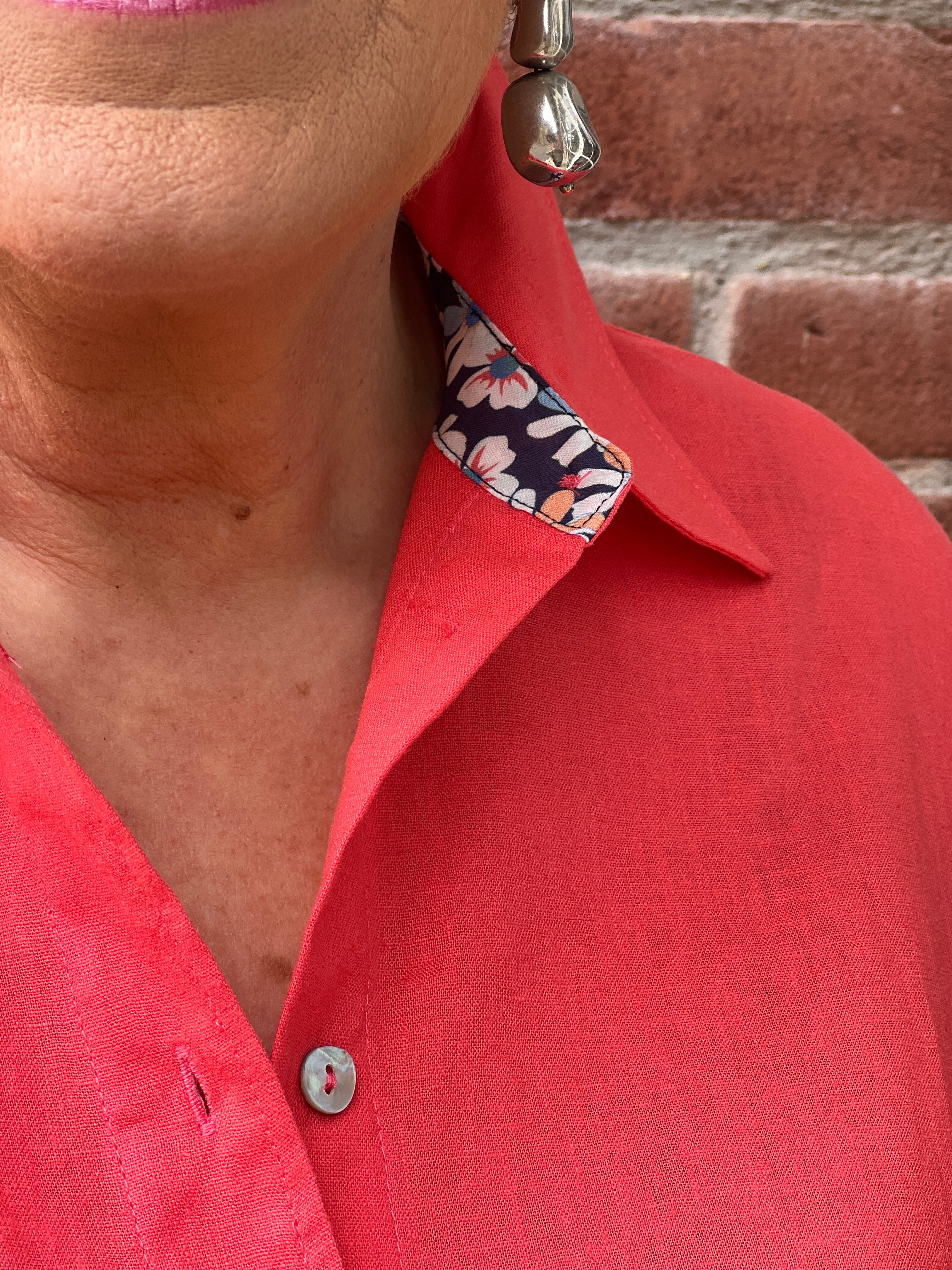 Nümph shirt with floral collar in Cayenne