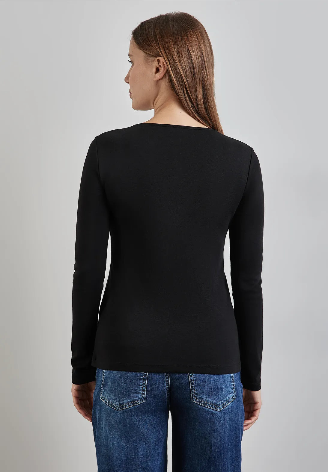 Street One Heart Neckline Top In Black