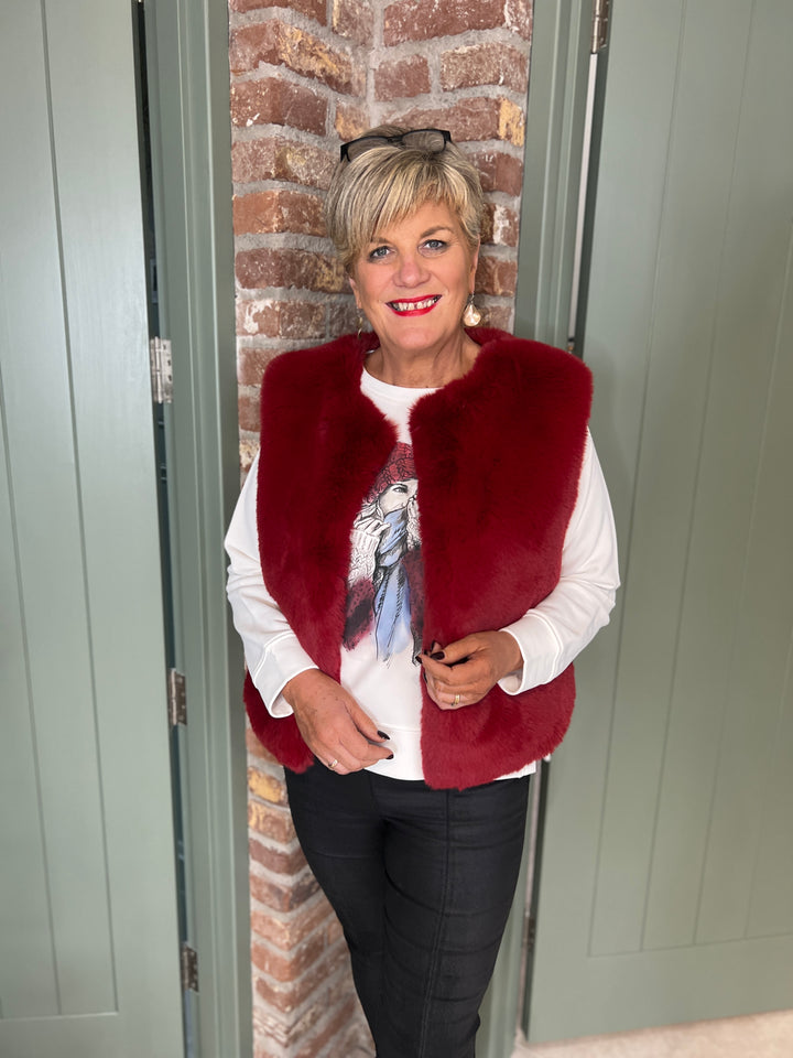 Milano Italy Faux Fur Vest In Vino
