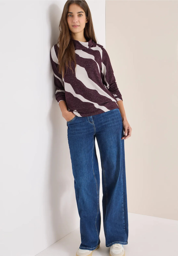 Cecil Printed Top with Collar In Eggplant Red