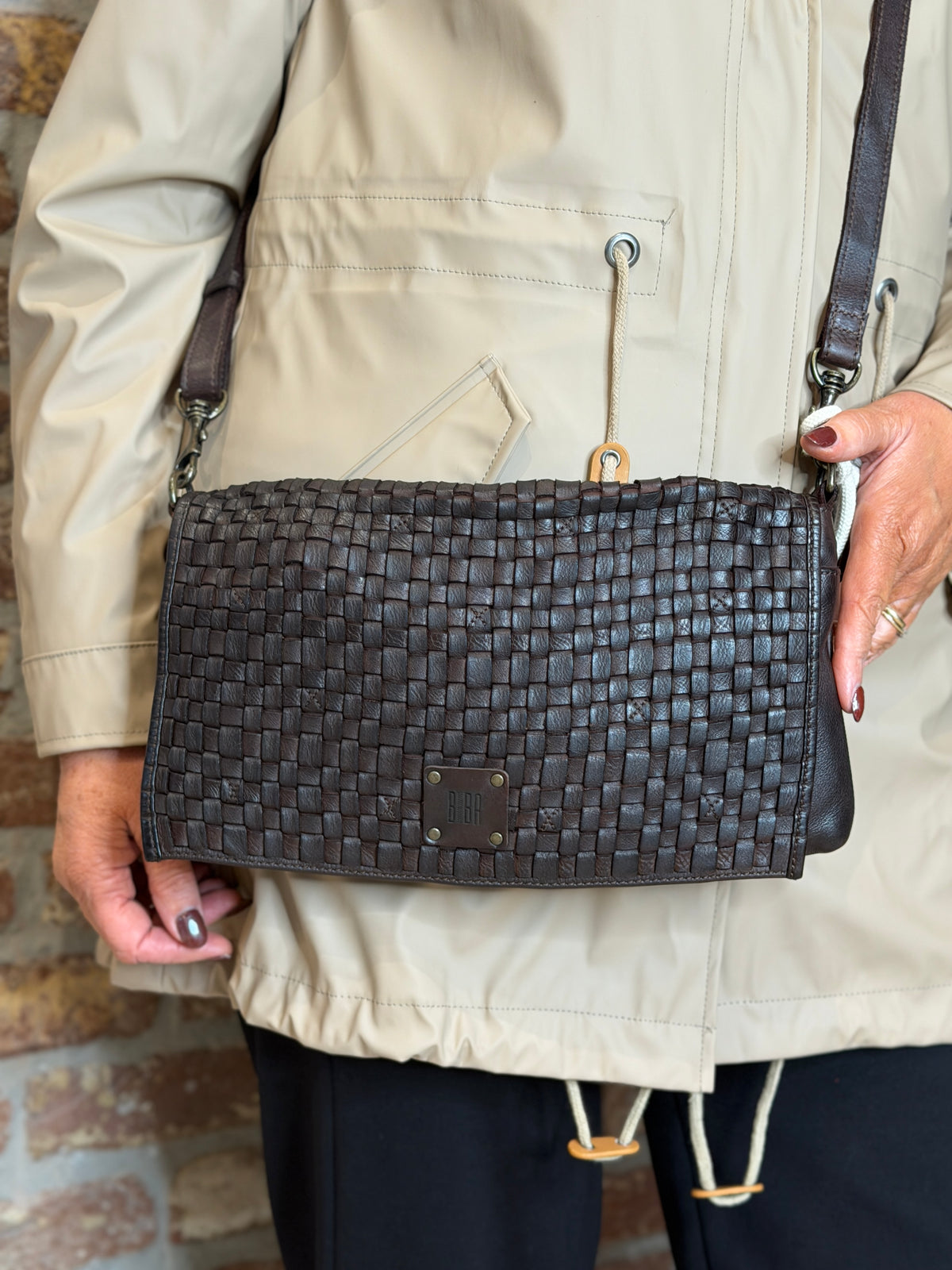 BIBA leather Kansas Marron Cross body bag in dark brown