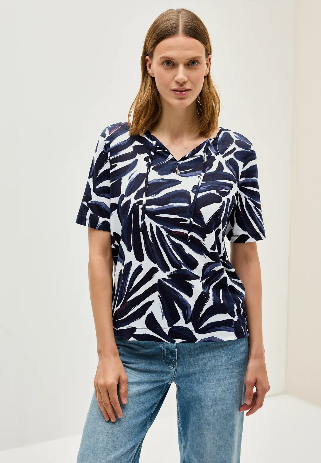 Cecil Big Leaf Print Top In Urban Dark Blue