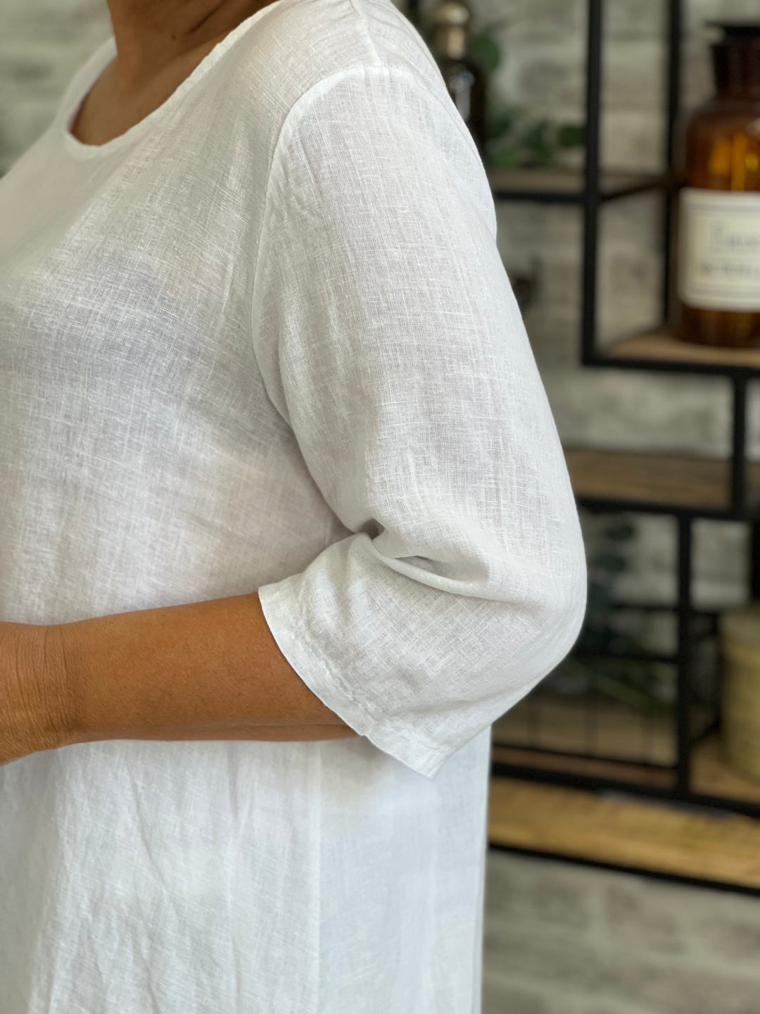 Deck By Decollage Linen Tunic In White