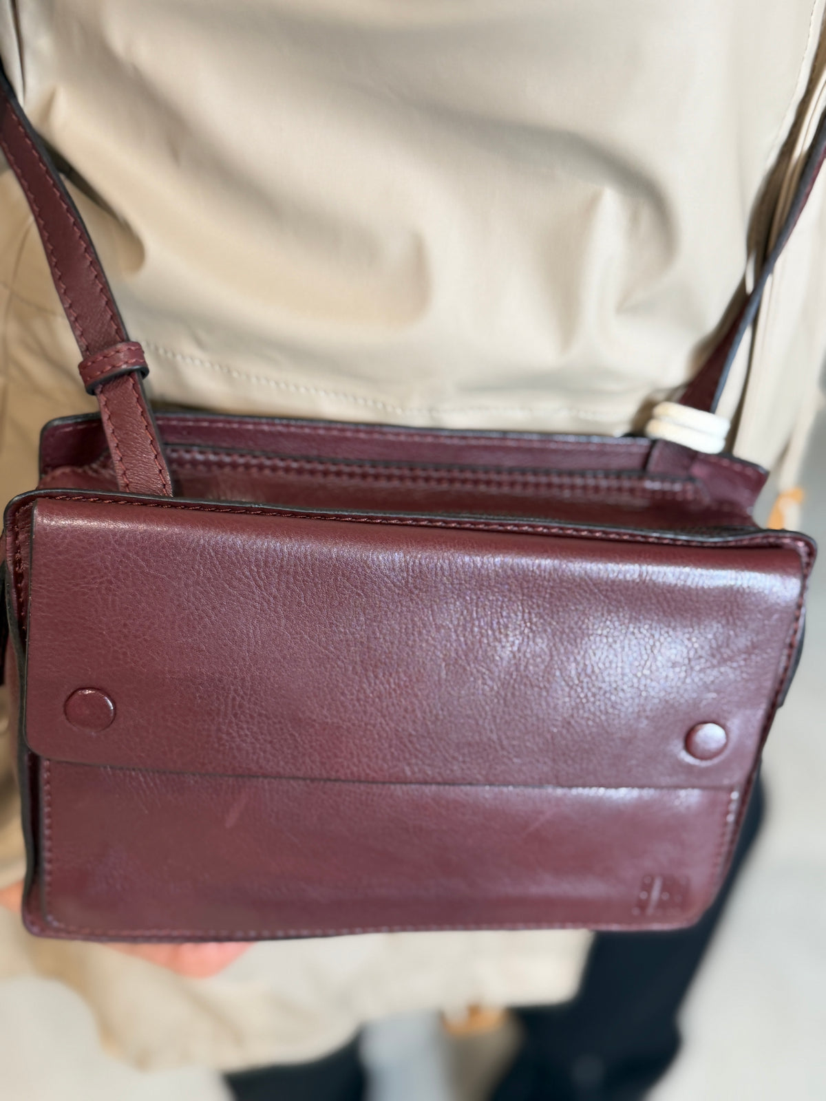 BIBA leather Murray Garnet Cross body bag in wine
