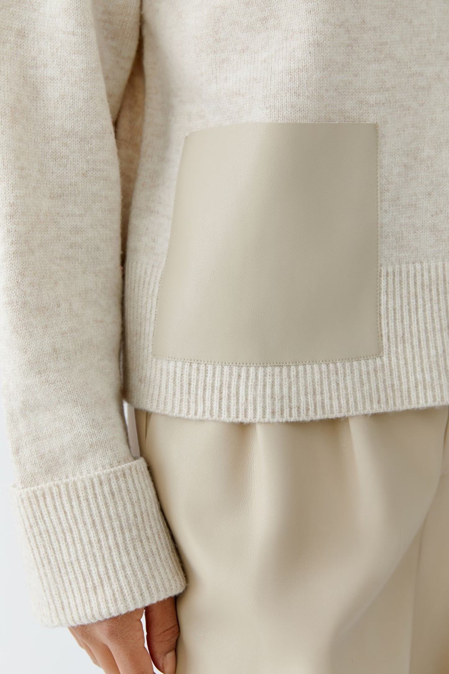 Oui Pullover With Pocket In Light Beige