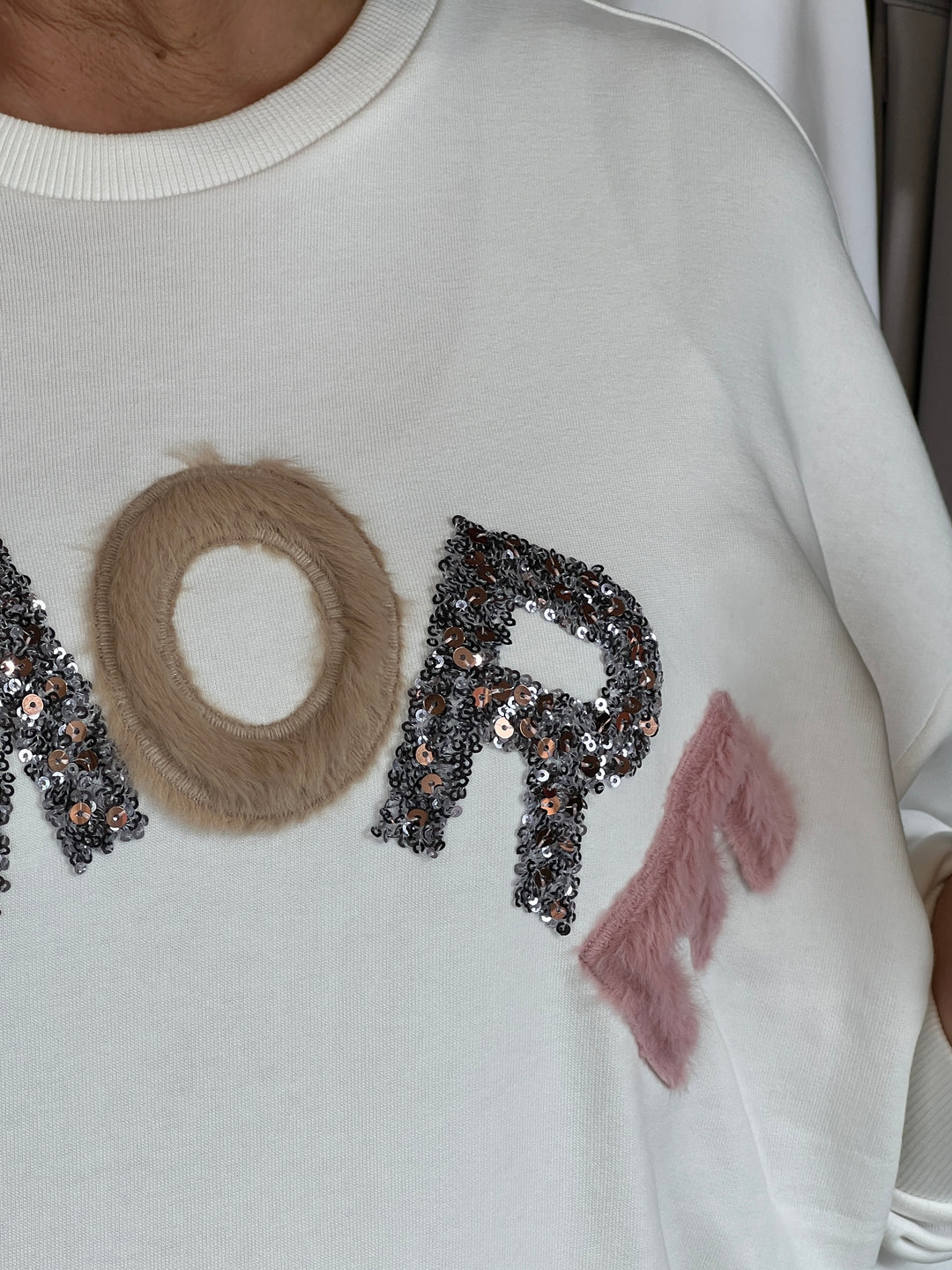 More & More Collar Amore Sweatshirt In Cream Melange