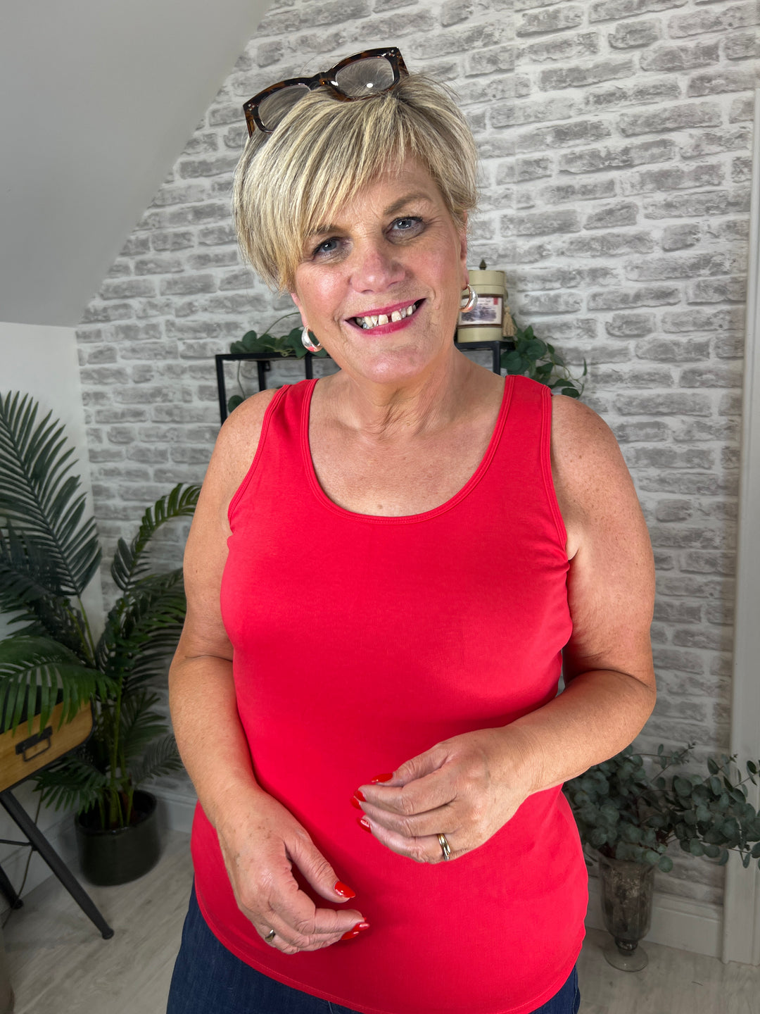 Cecil Linda Vest Top In Glazed Apple Red