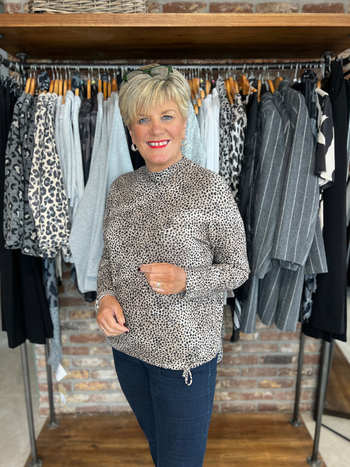 Street One sweatshirt With Leo print In Sanded Beige