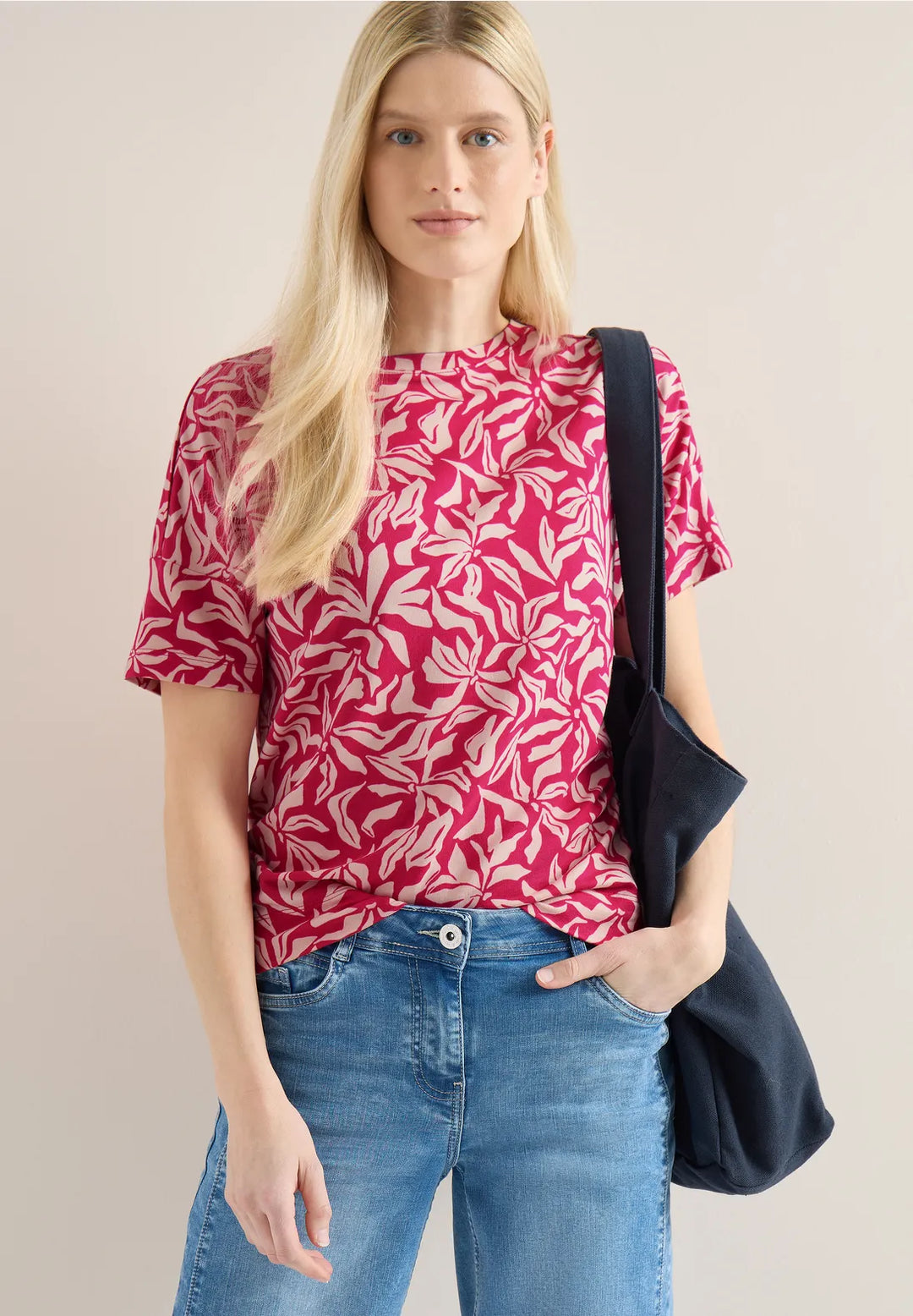 Cecil Floral patterned t-shirt In beetroot pink
