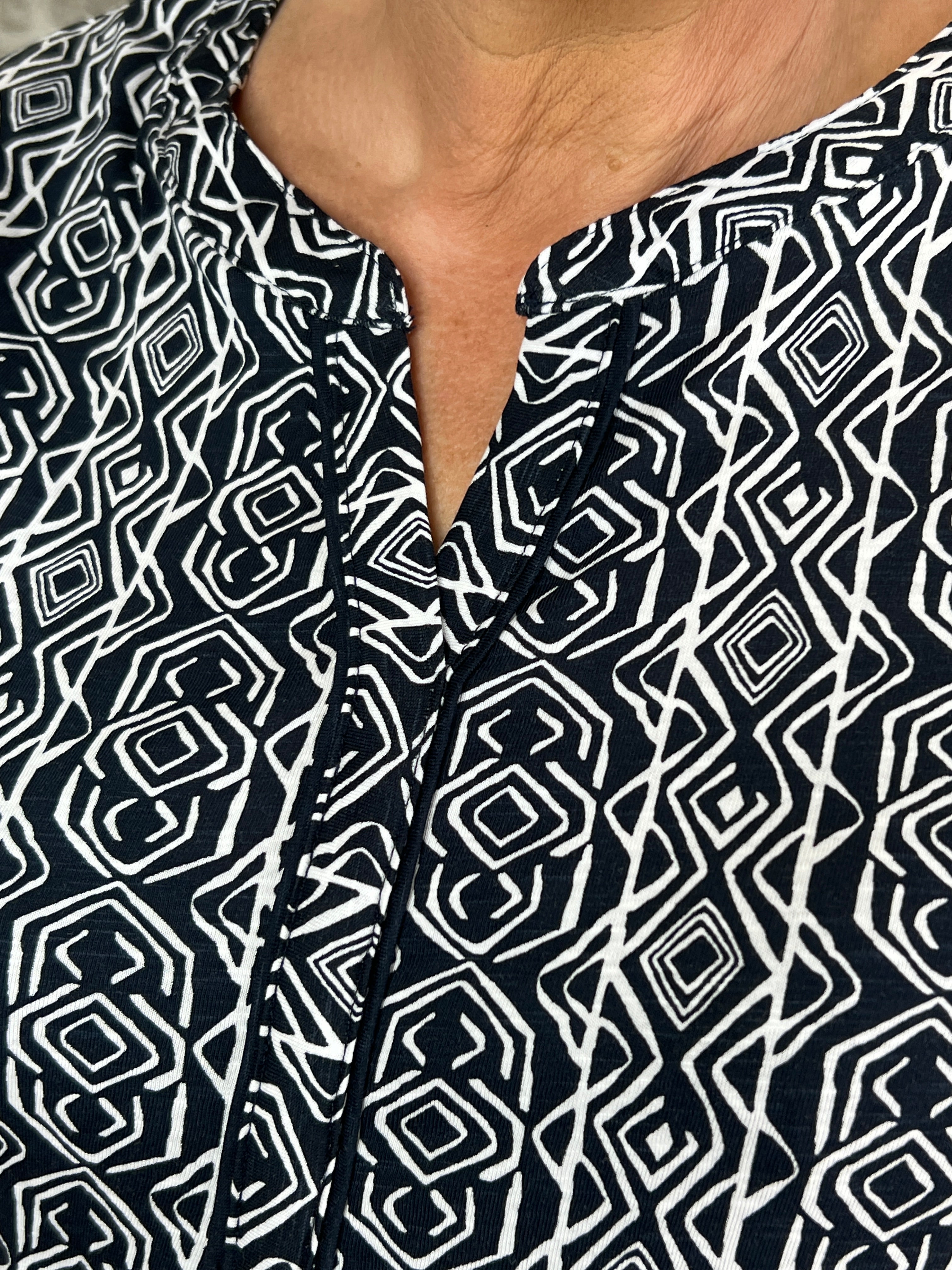 Cecil Minimal Split Neck Top In Universal Blue