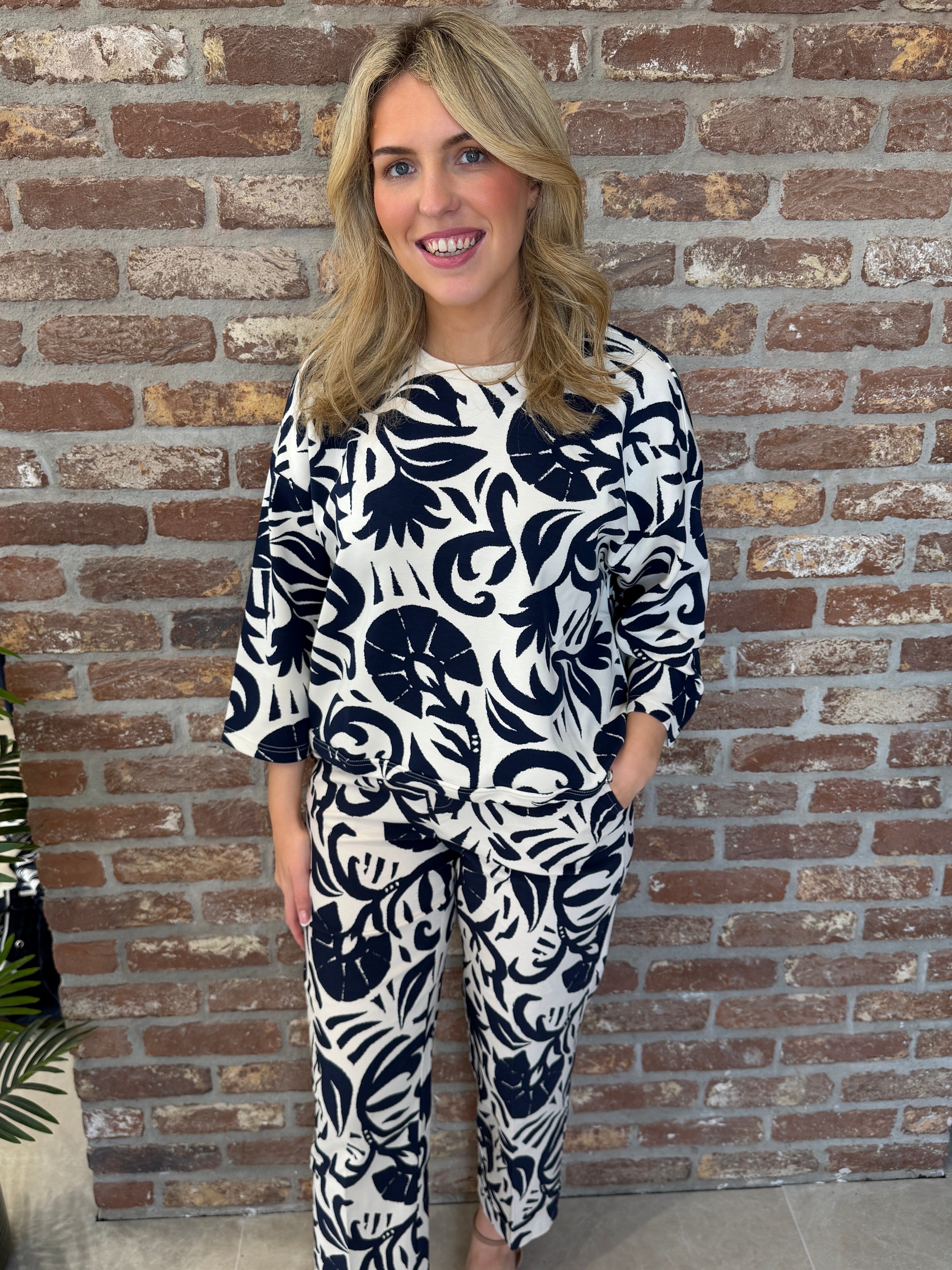 Oui Floral Trousers In Dark Blue & White