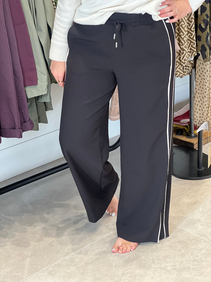 Soya Concept Saya Trousers In Black