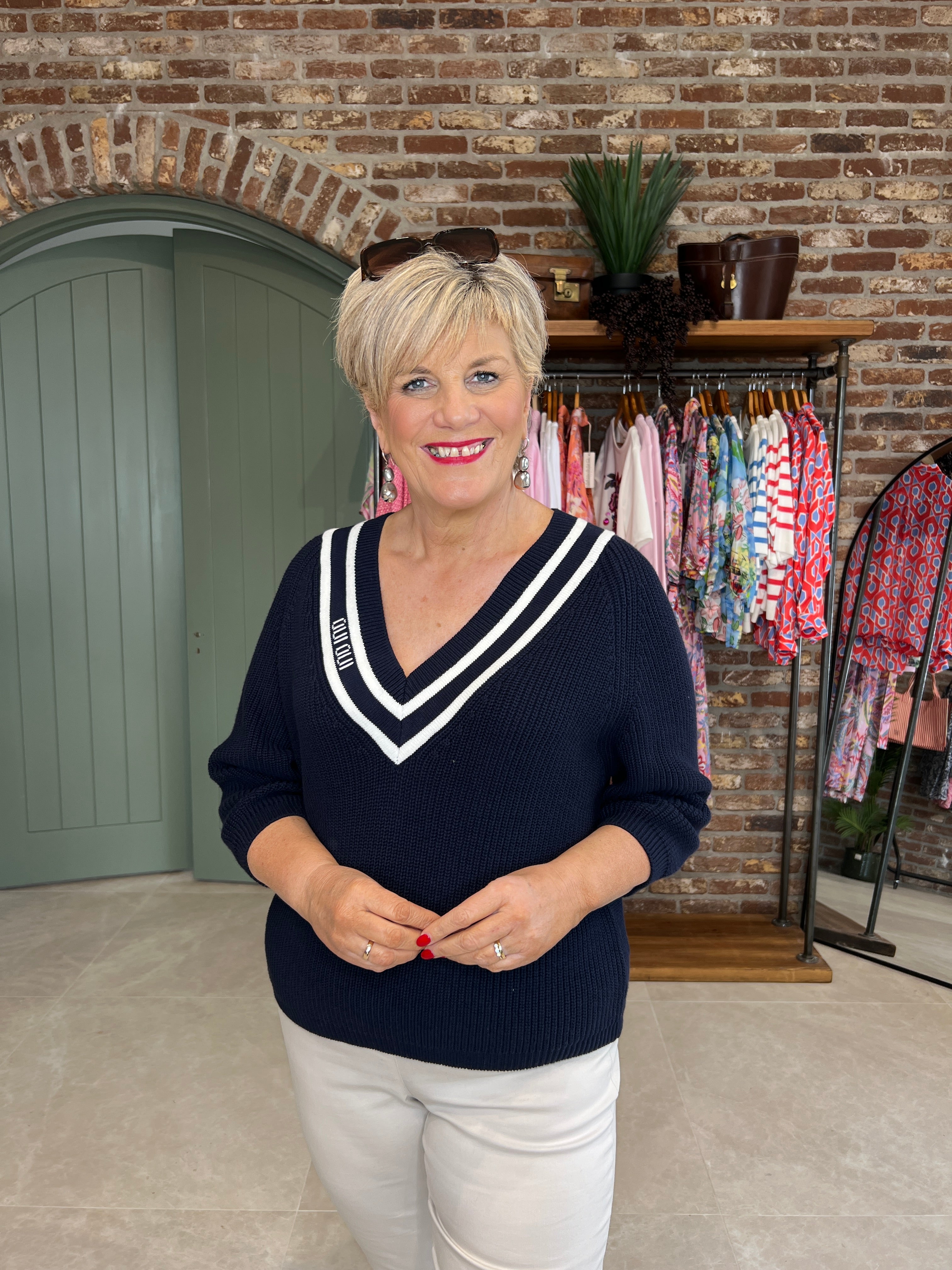 Oui Ribbed Pullover In White & Navy