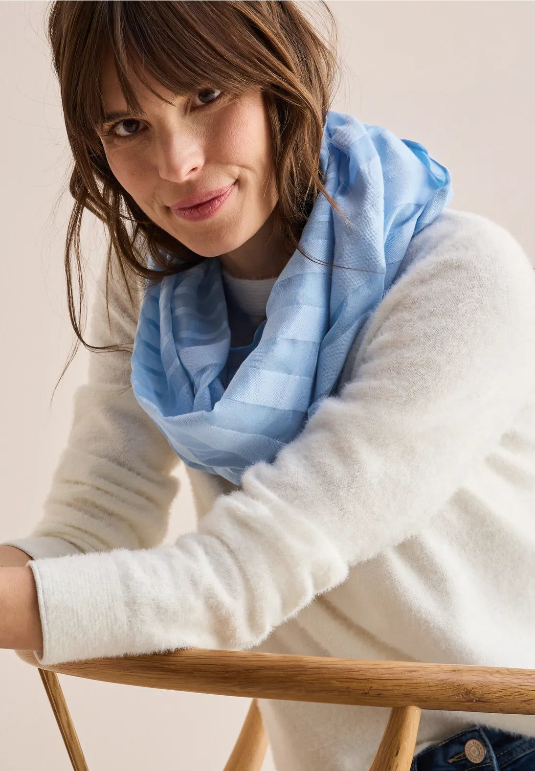 Cecil Woven Loop Snood In Light Blue