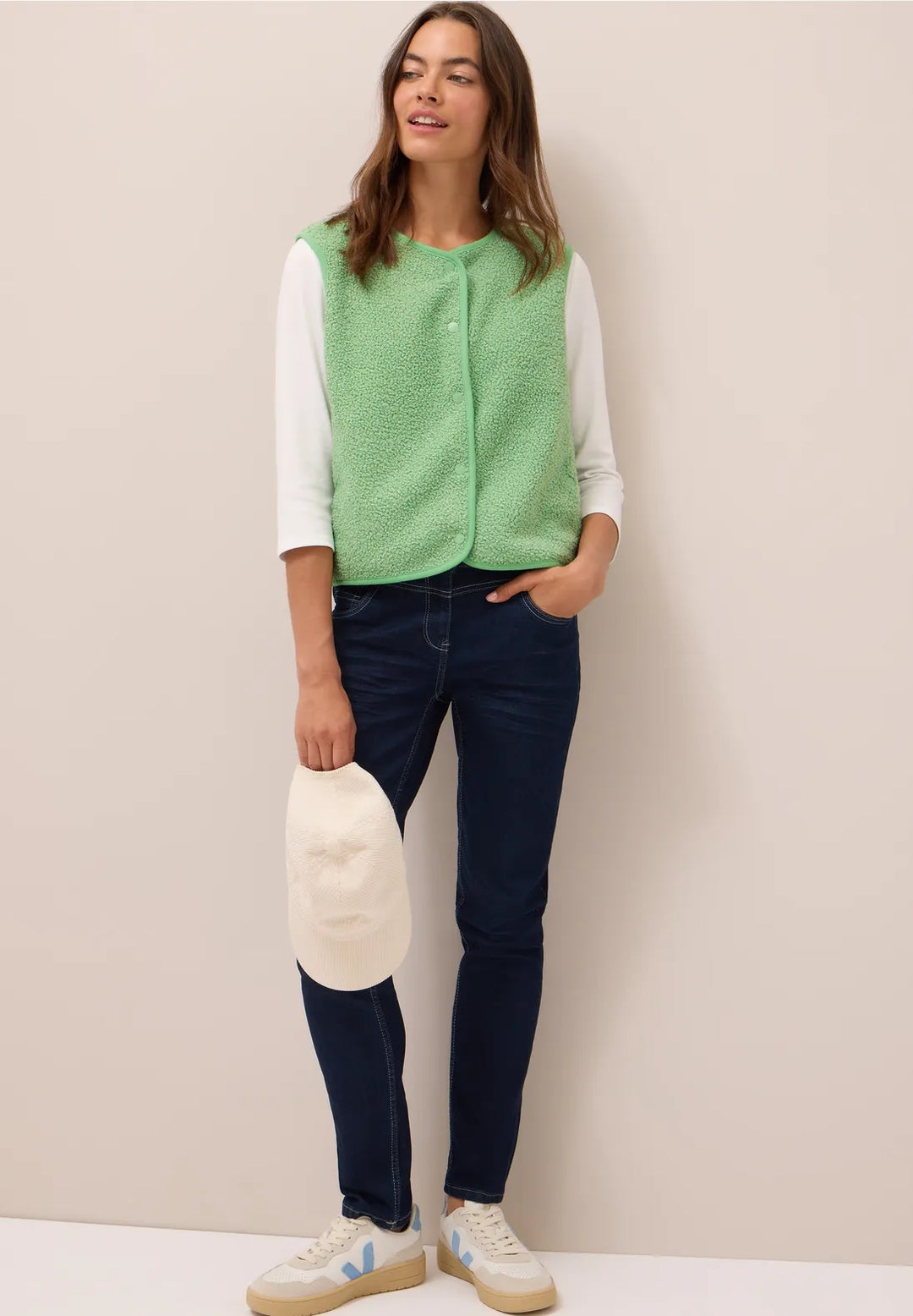 Cecil Curly Vest In Fennel Green