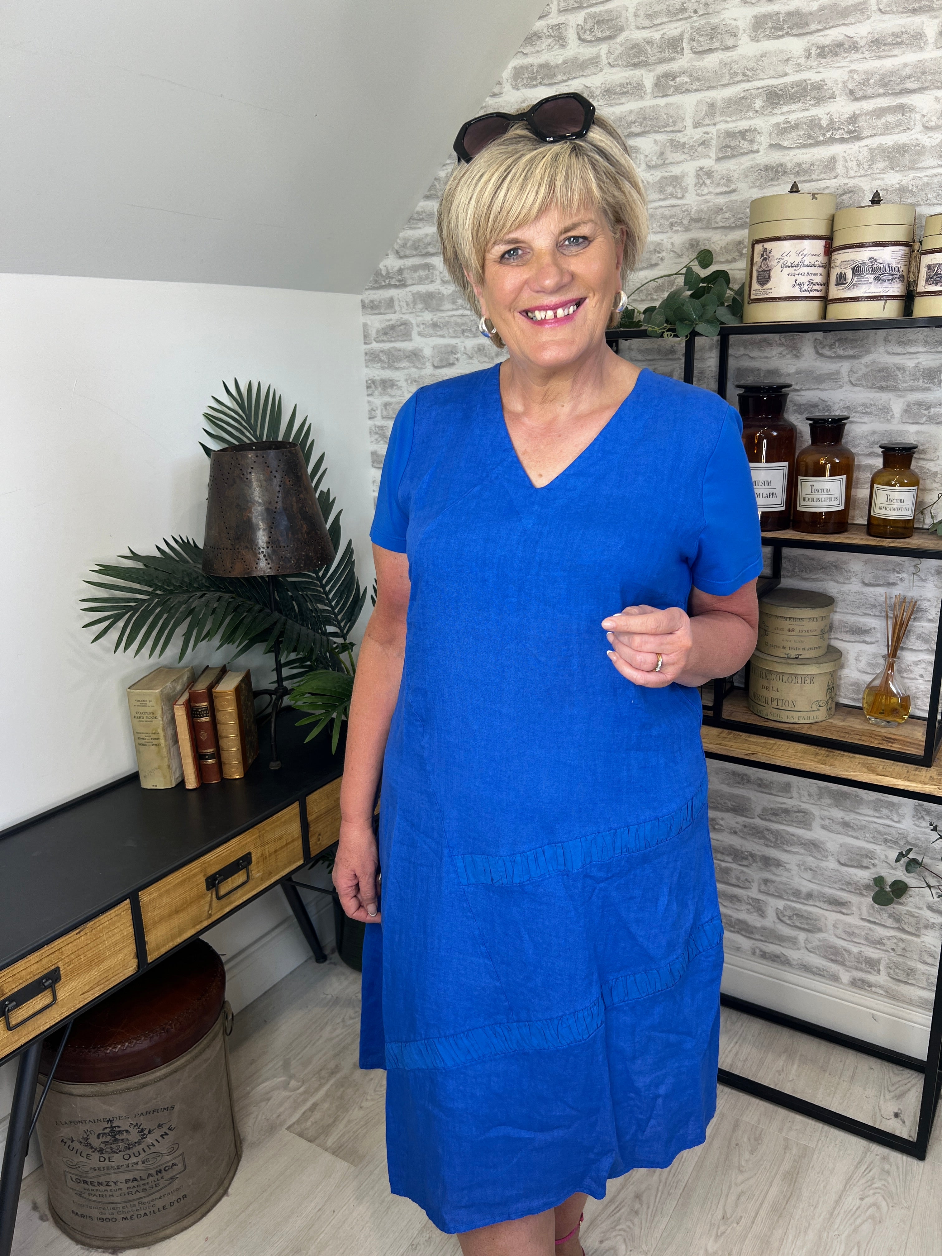 Peruzzi v-neck Linen Dress In Royal