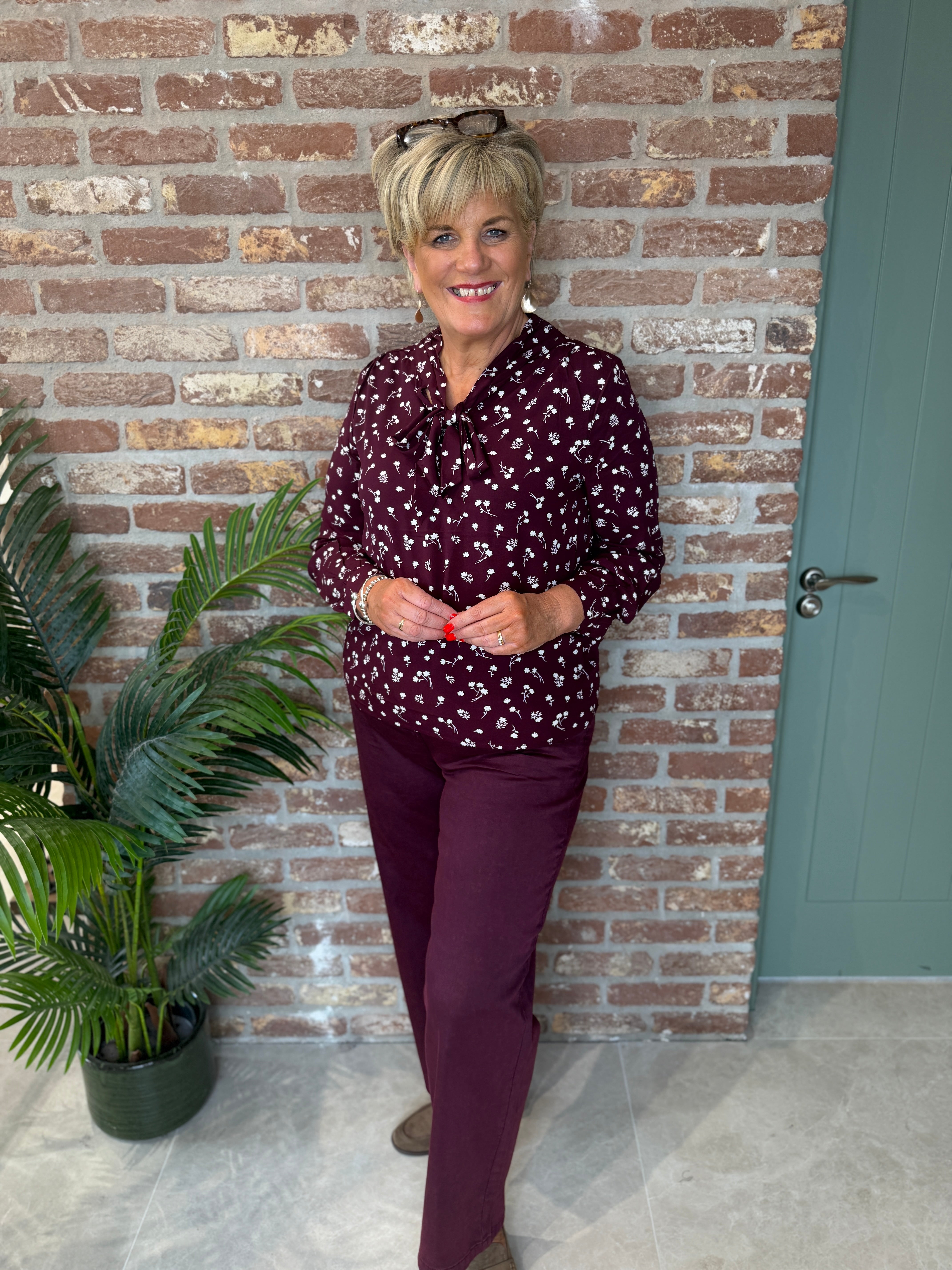 Ditsy print blouse with tie in rustic rouge