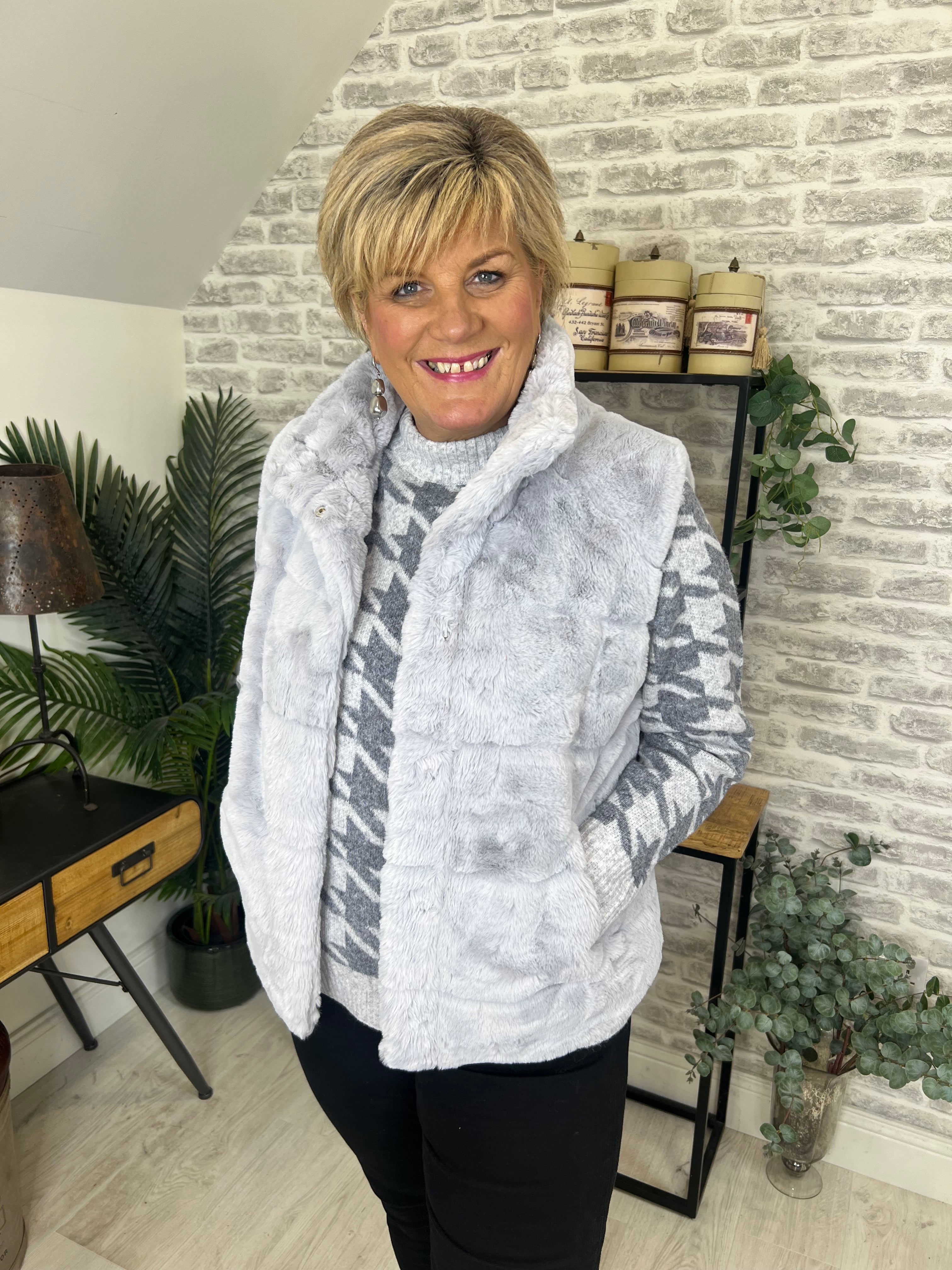 Monari Fleecy Gilet In Silver Grey