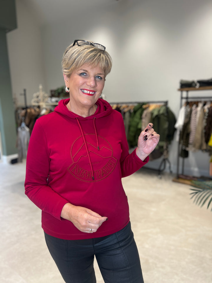 Cecil Embroidery Hoodie In Beaujolais Red