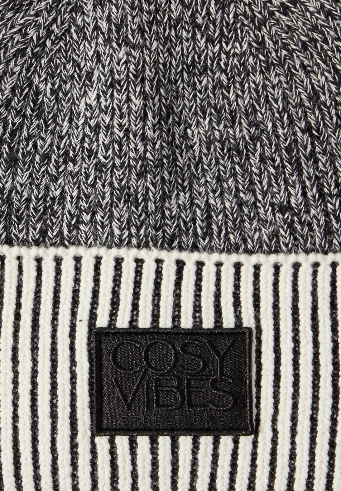 Street One Ribbed Beanie With Badge In Black