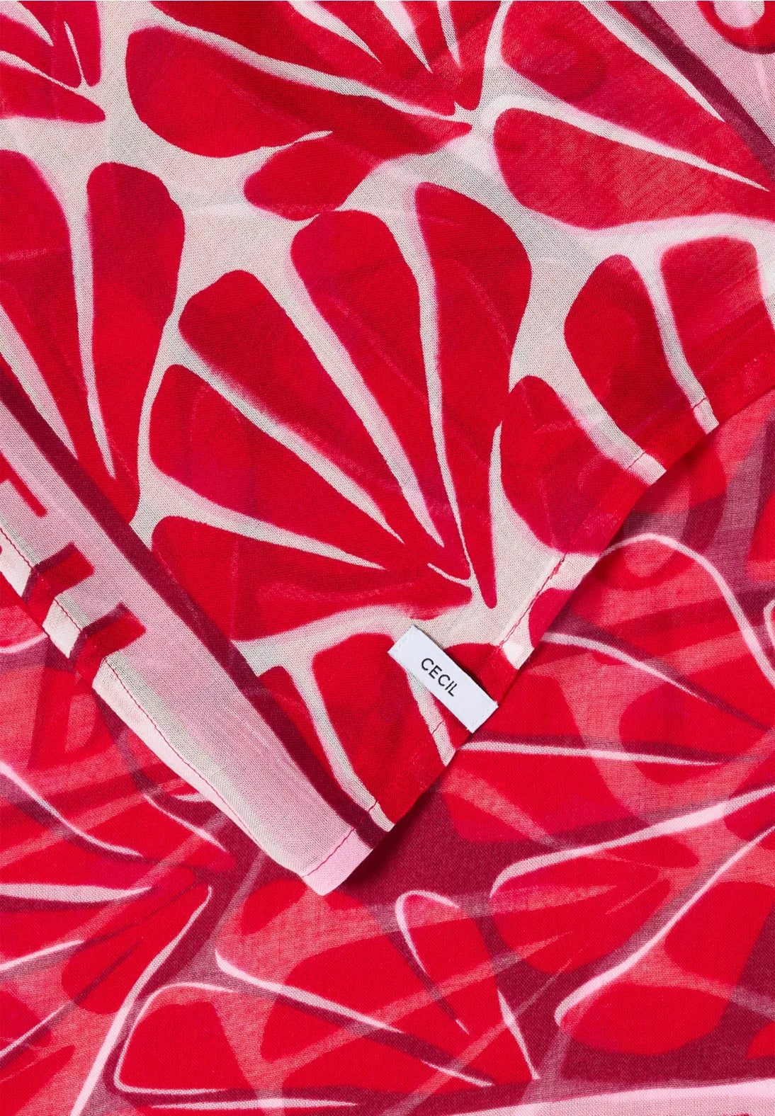 Cecil print Loop Snood In glazed apple red