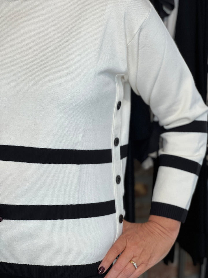 Peruzzi Side button knit In Ecru Multi