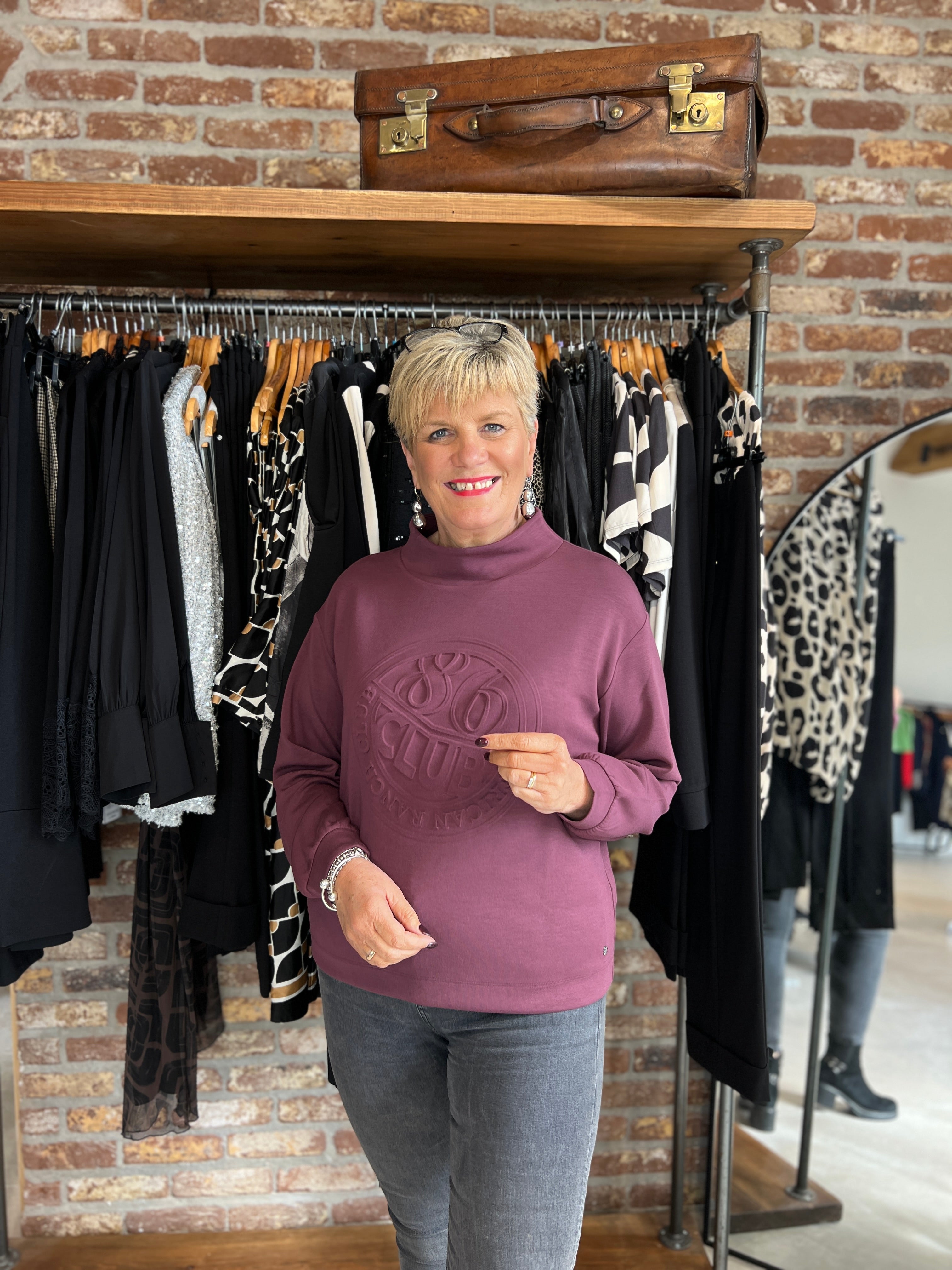 Monari Sweatshirt With 3D Print In Bordeaux