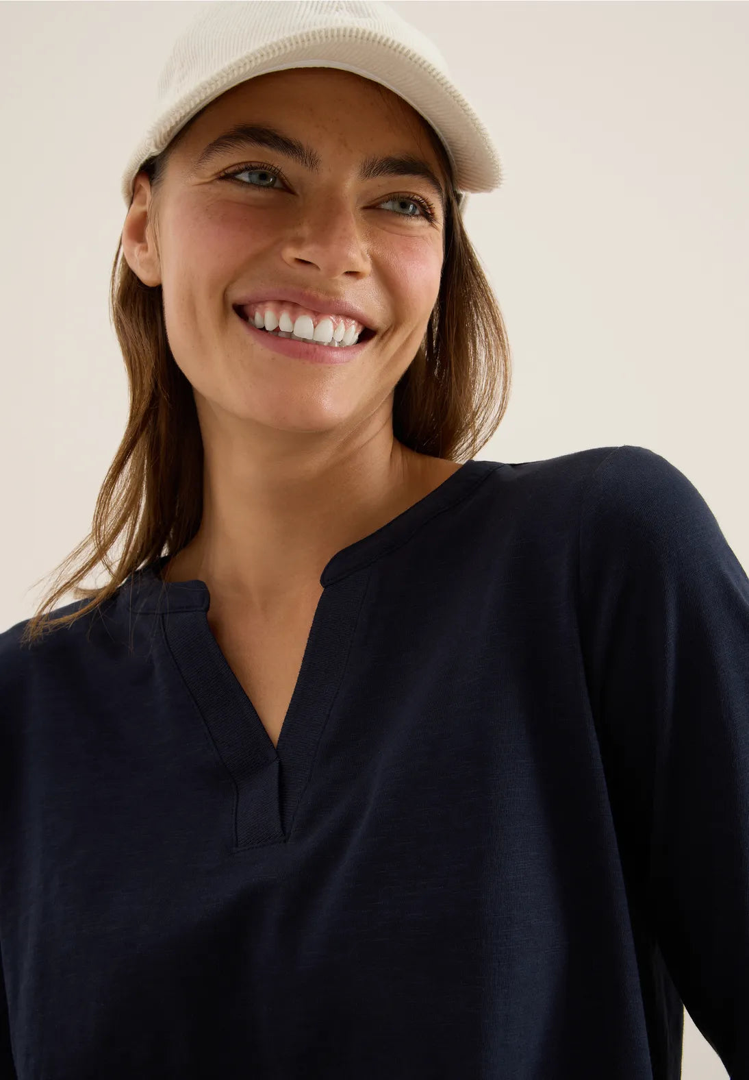 Cecil Split Neck Top In Navy