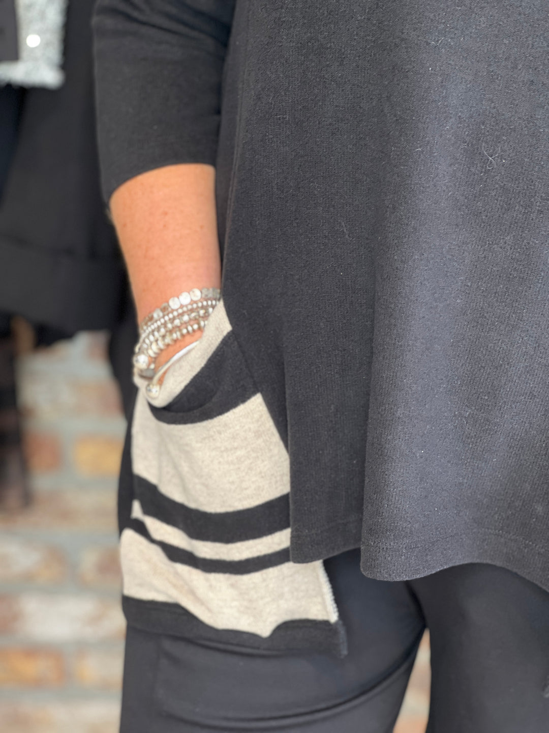 Peruzzi Stripe Pocket Fleece In Black