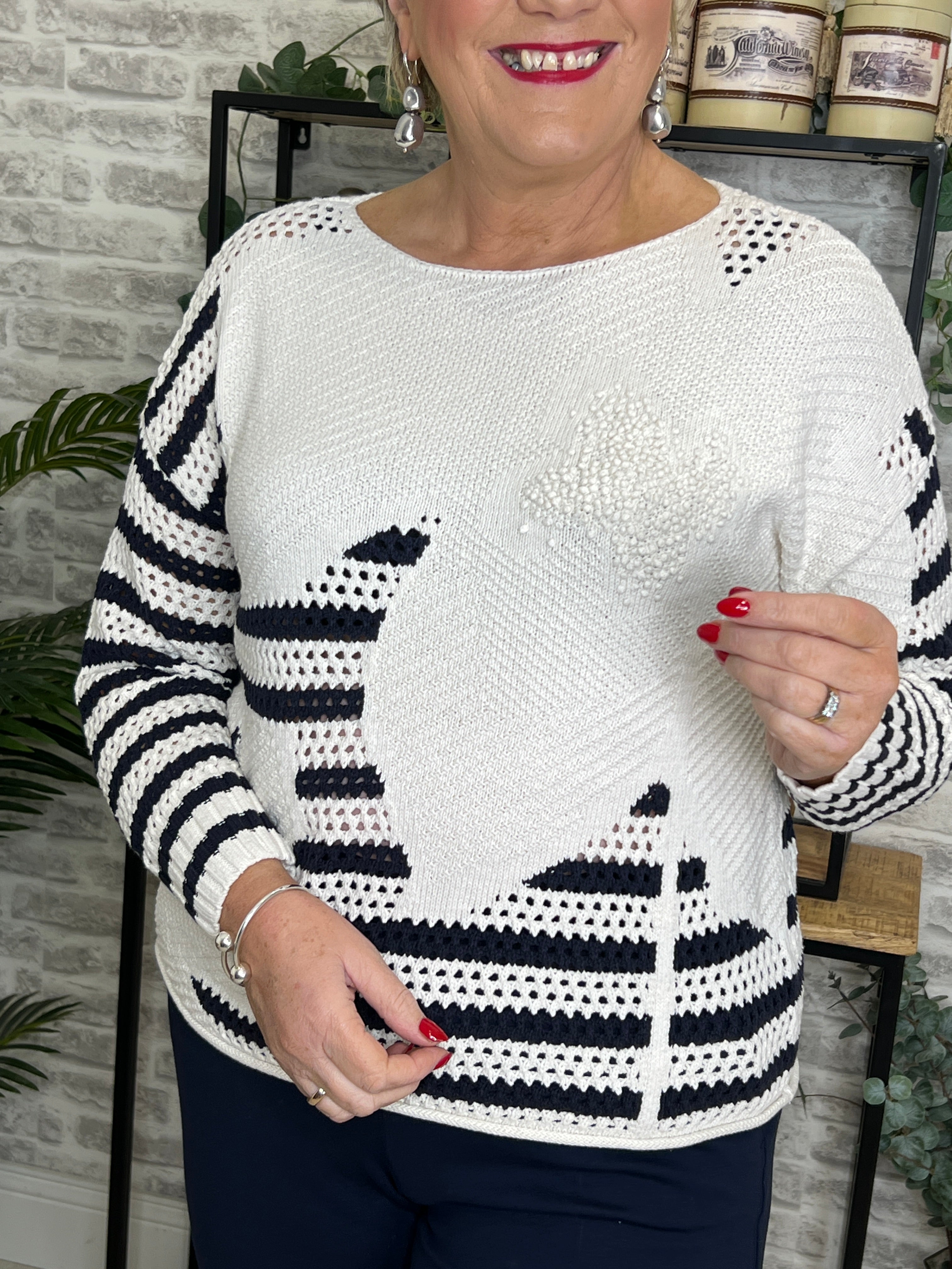 Oui Textured Patterned Jumper In Navy & White