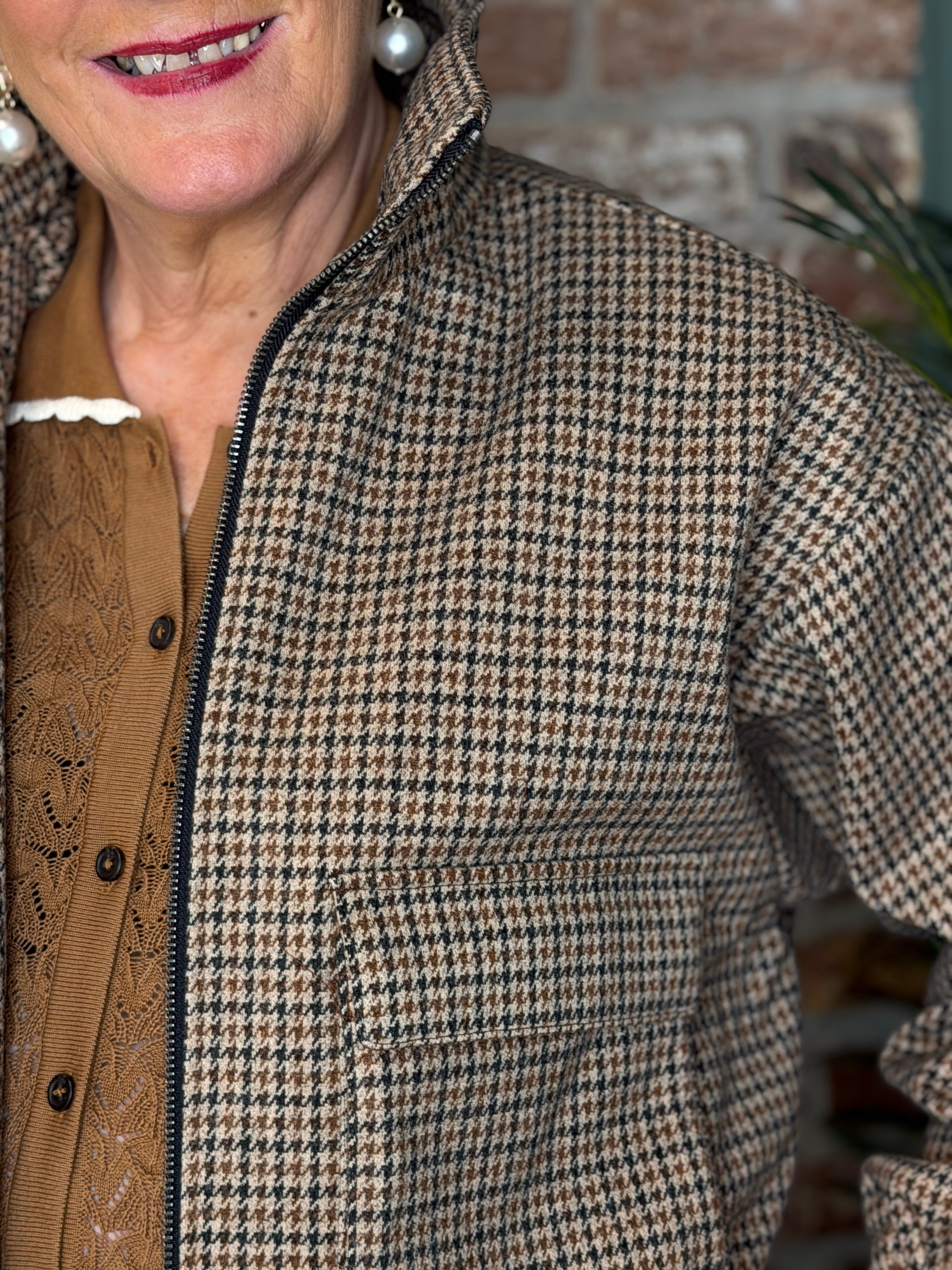 Houndstooth print jacket in brown multi