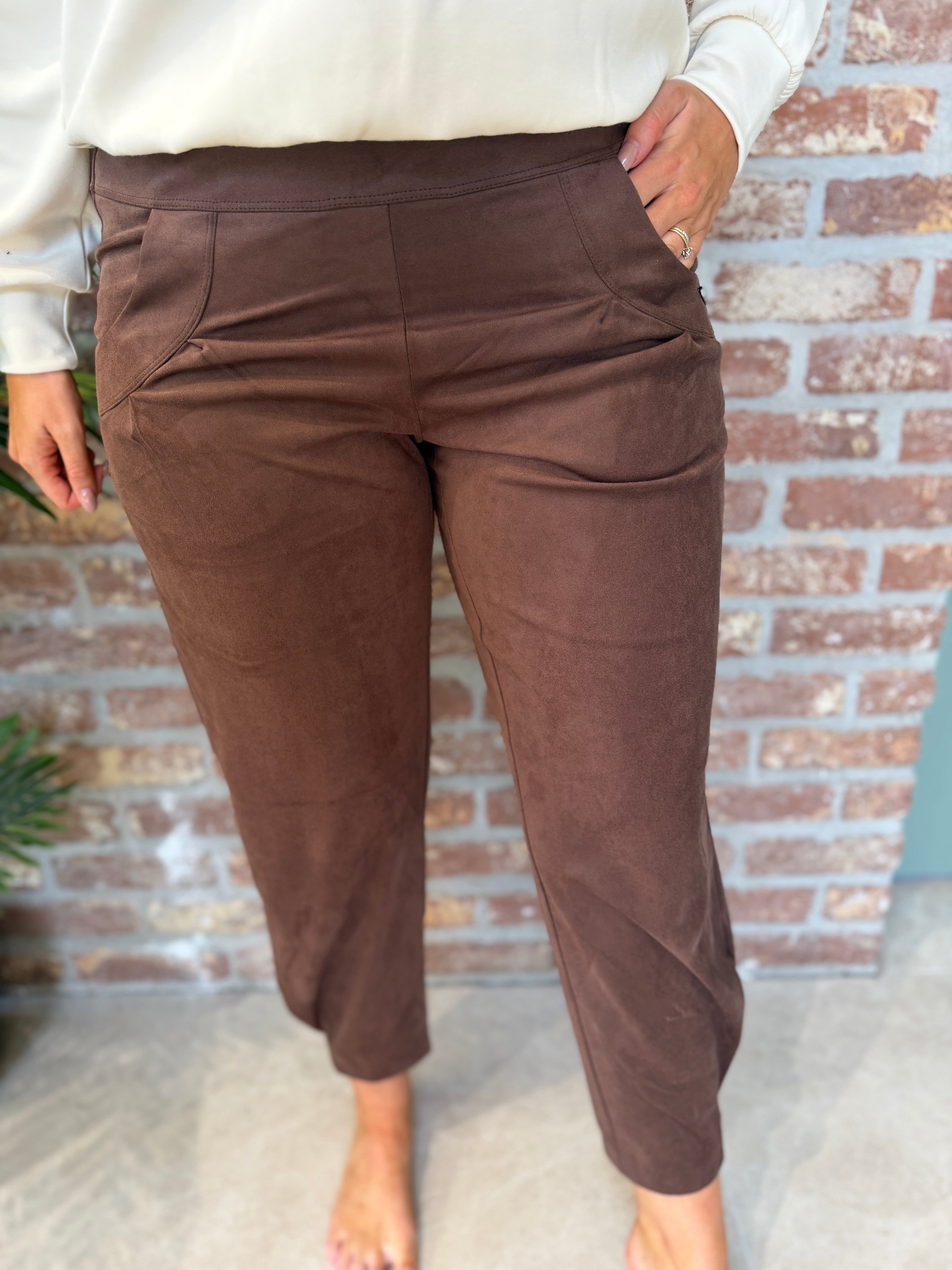 Rachell suede leather trousers in Dark Brown