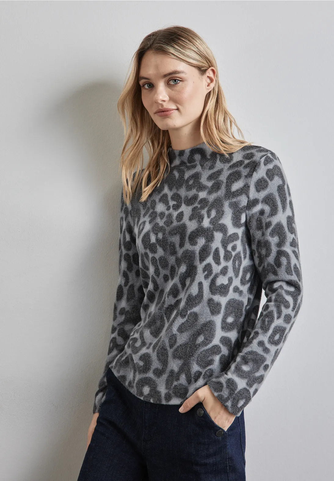 Street One Turtle Neck Leopard Top In Grey