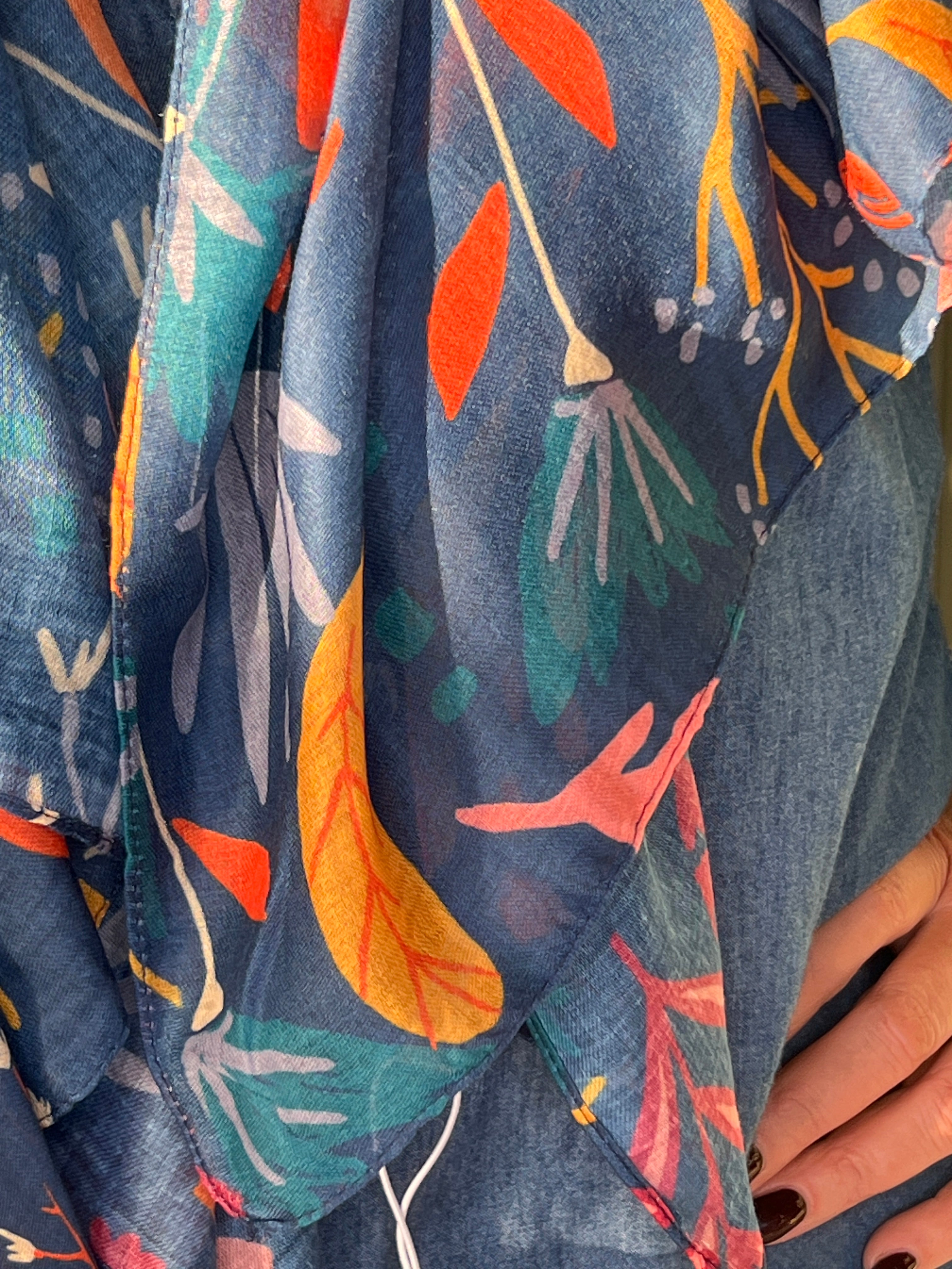 Sophie Fresh Foilage Scarf In Navy