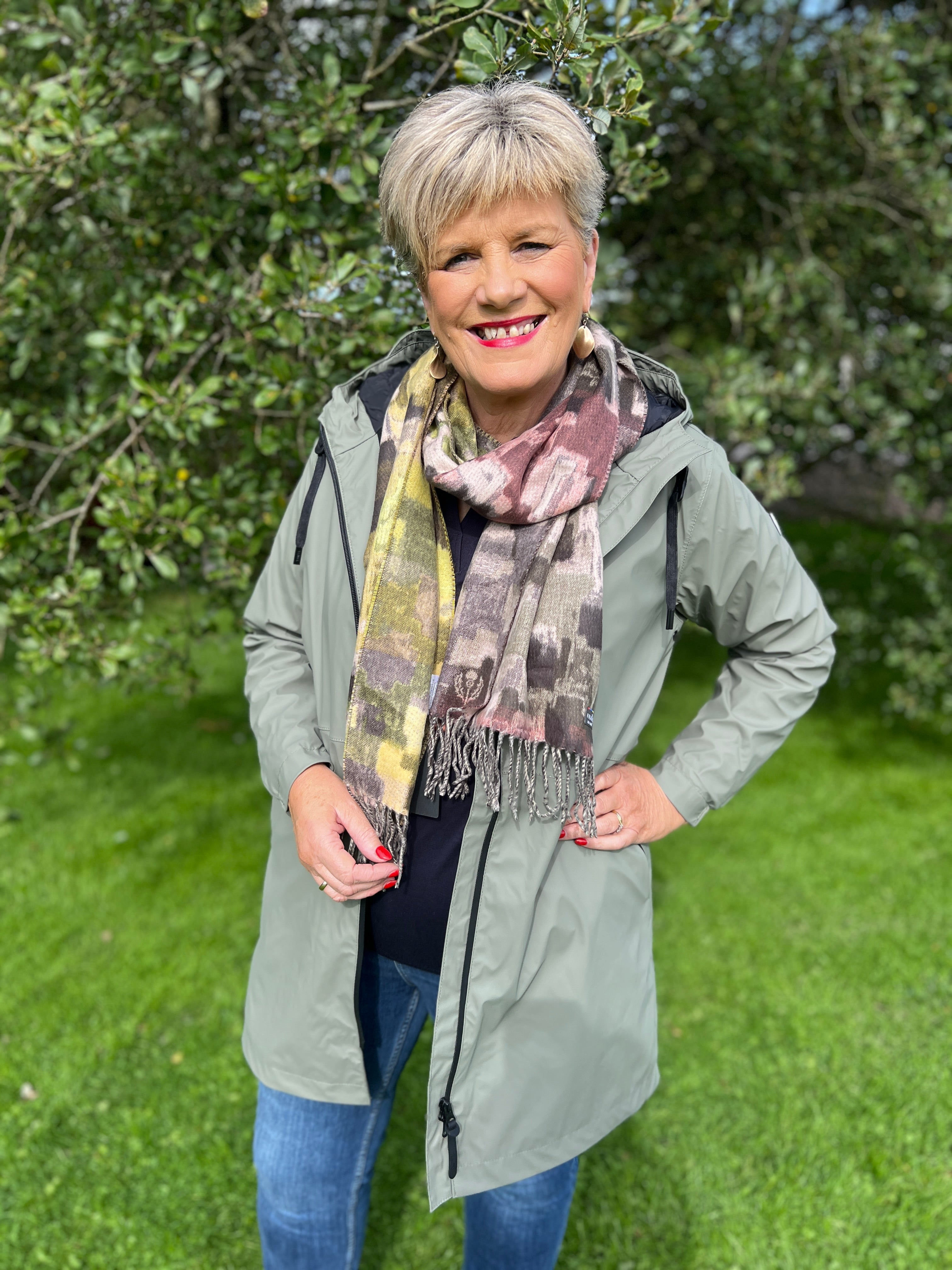Tanta vand raincoat in Mulled Basil