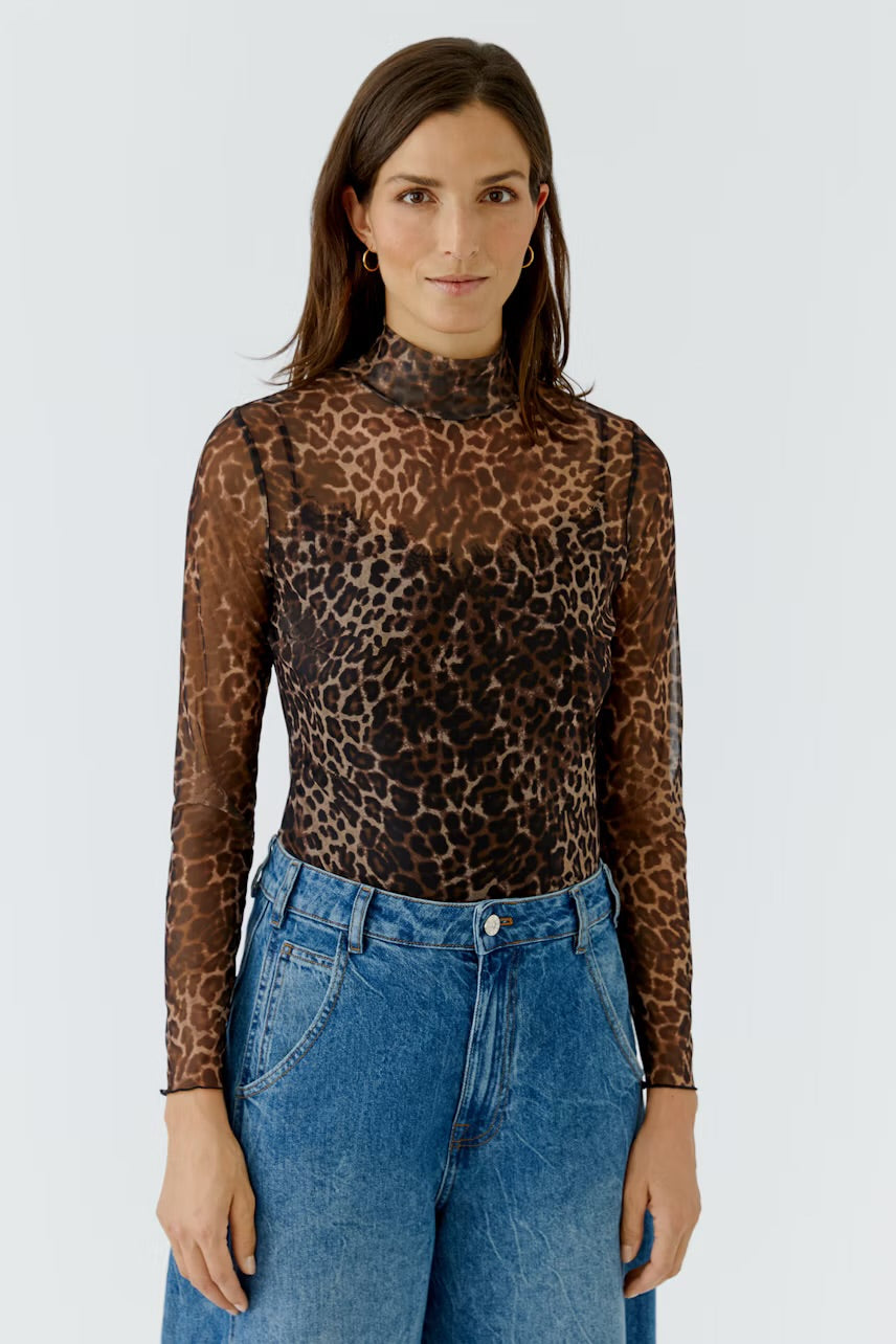 Patterned mesh top in camel grey